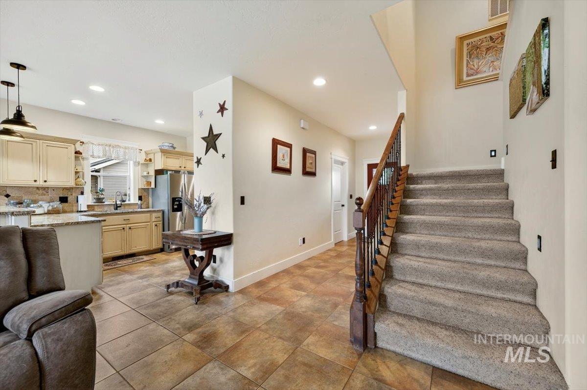 1180 N Powder River Dr. Property Photo 9