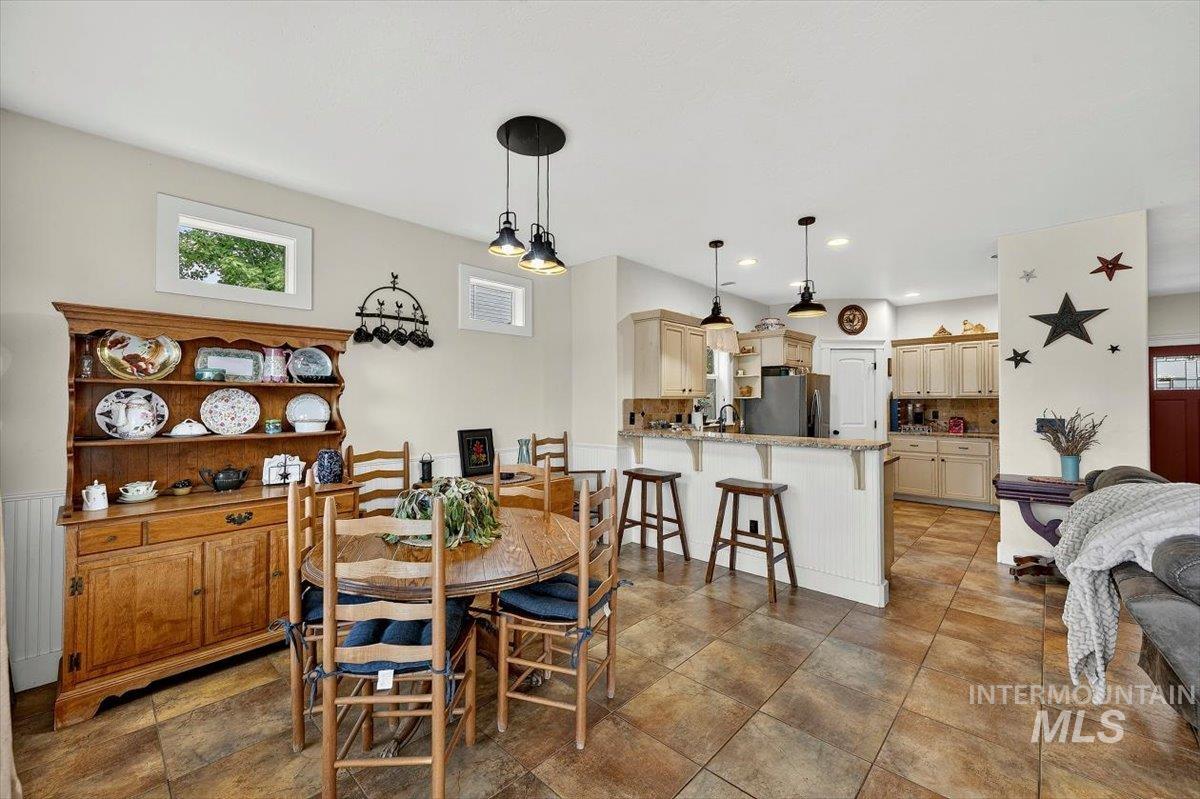1180 N Powder River Dr. Property Photo 10
