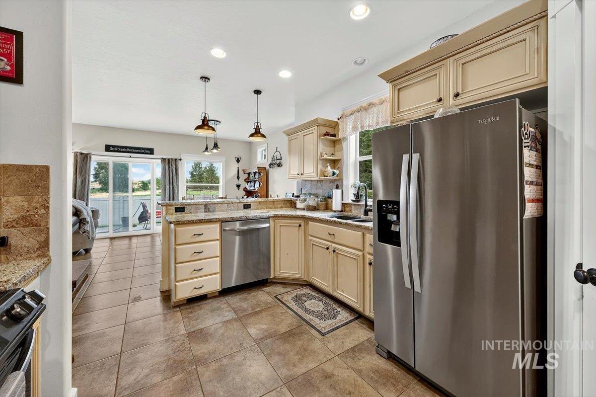1180 N Powder River Dr. Property Photo 15