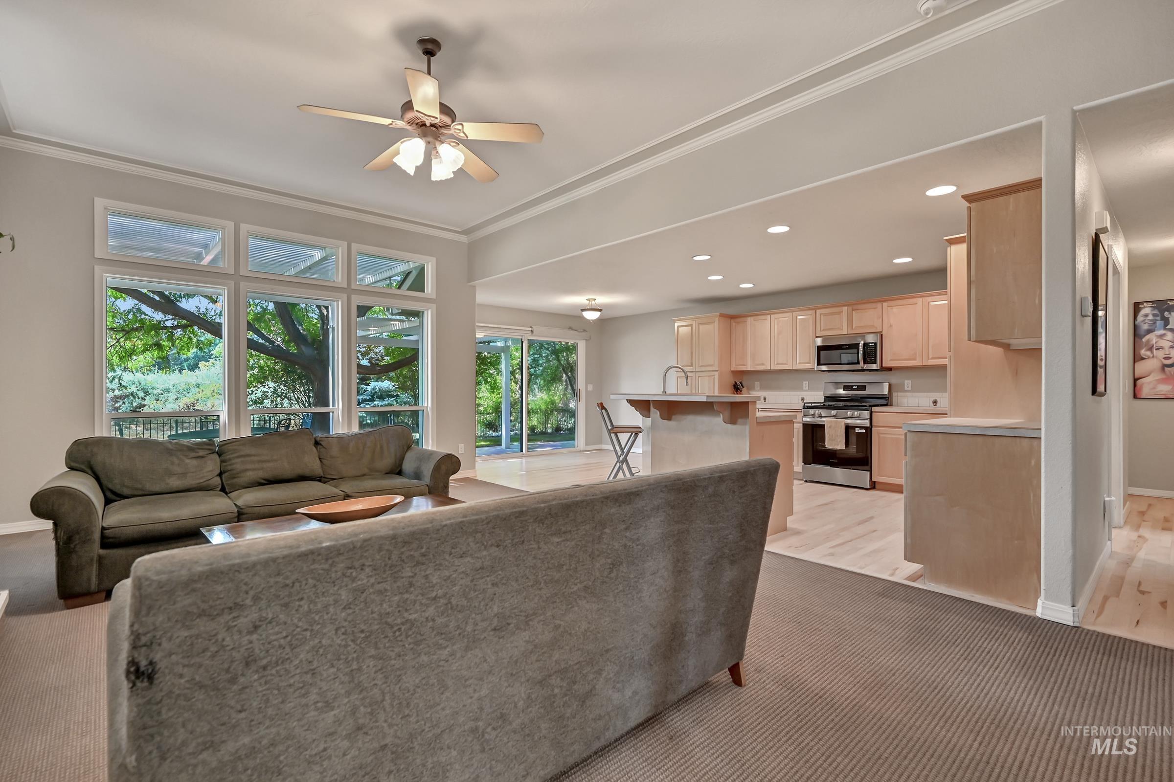 2057 E Walling Court Property Photo 6