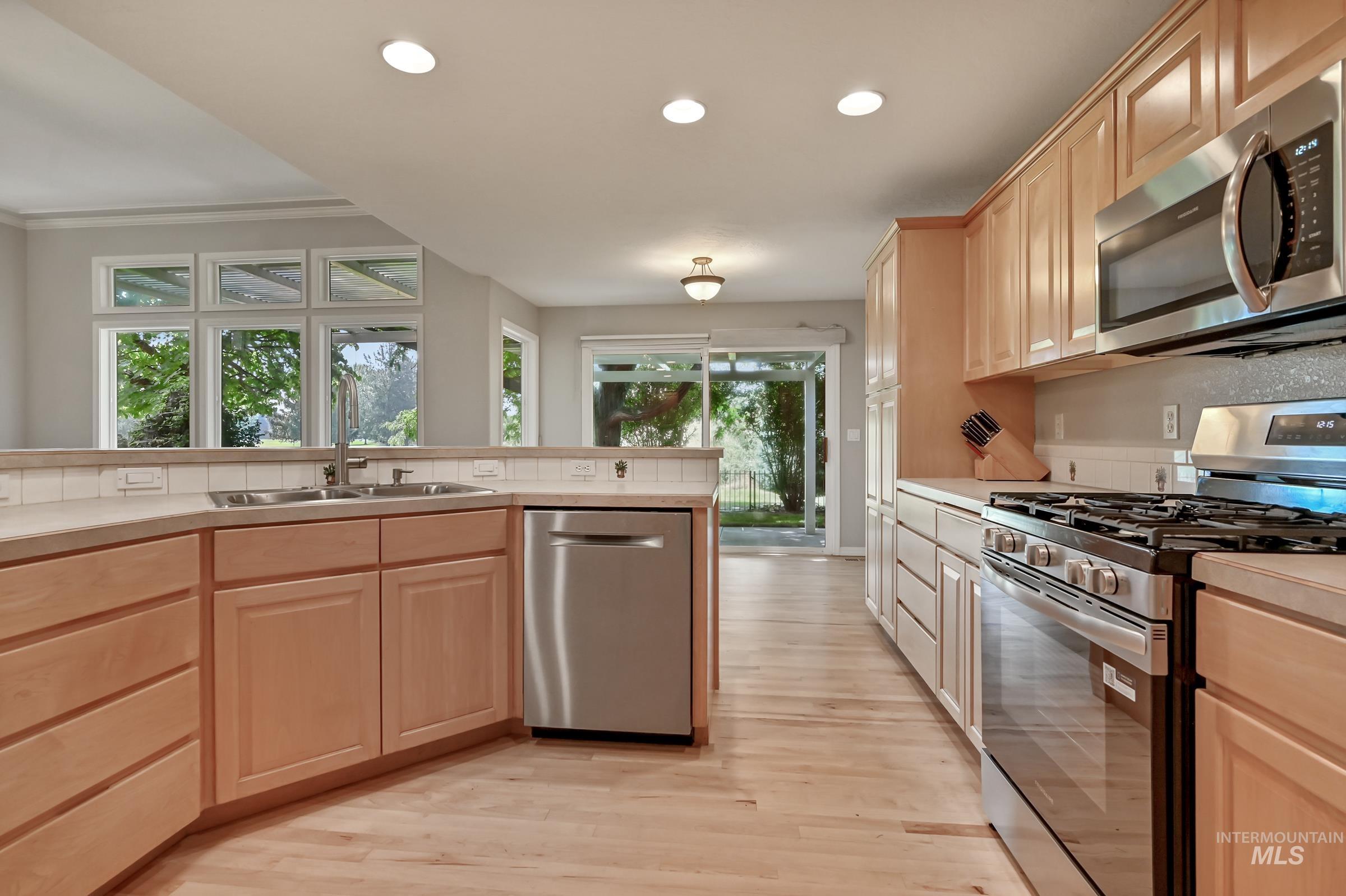 2057 E Walling Court Property Photo 11