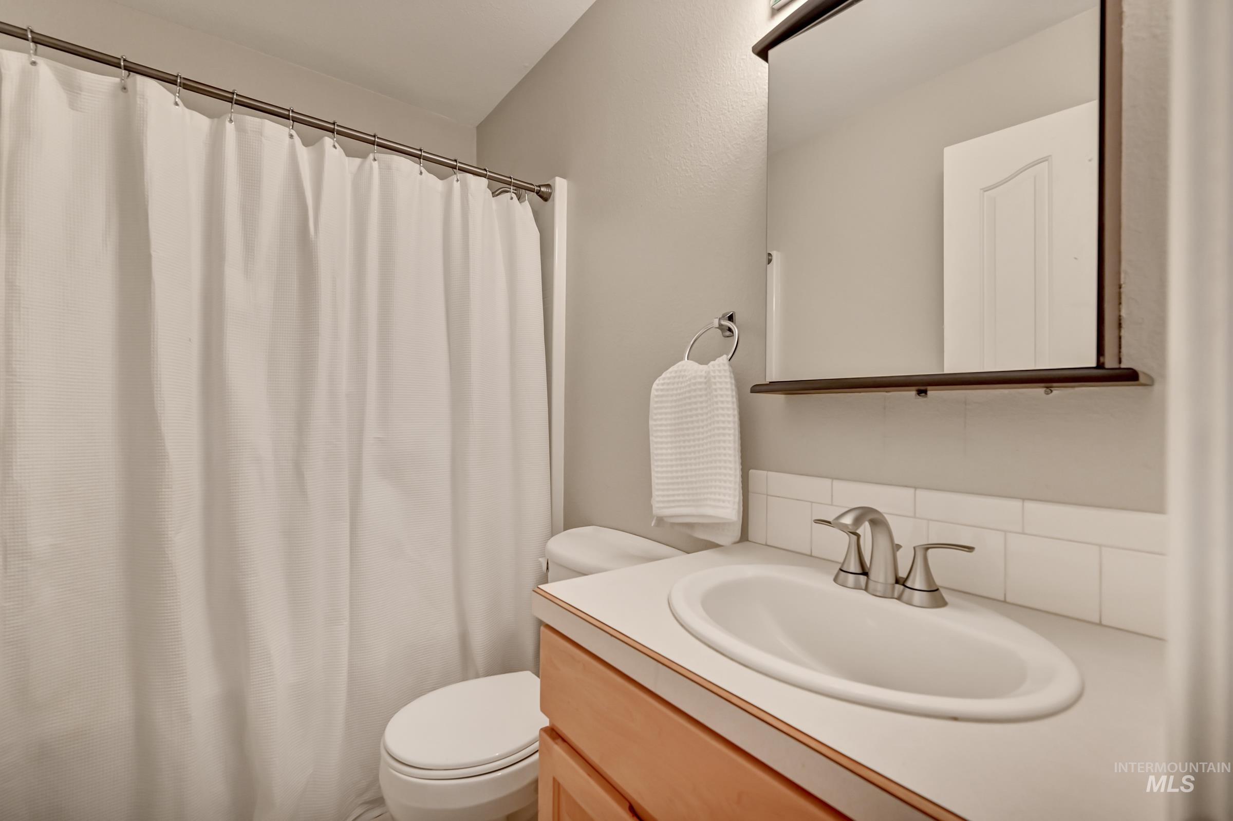 2057 E Walling Court Property Photo 25