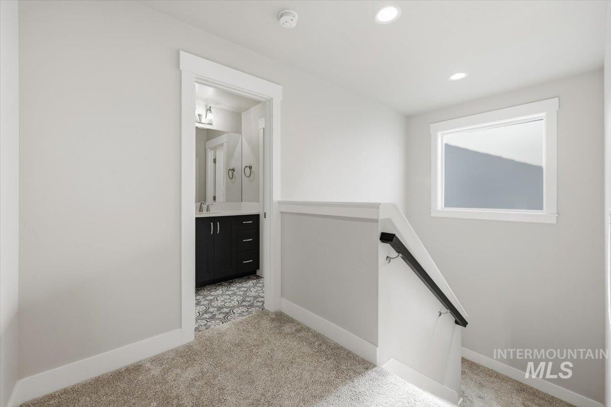 2195 E Hidcote St. Property Photo 15