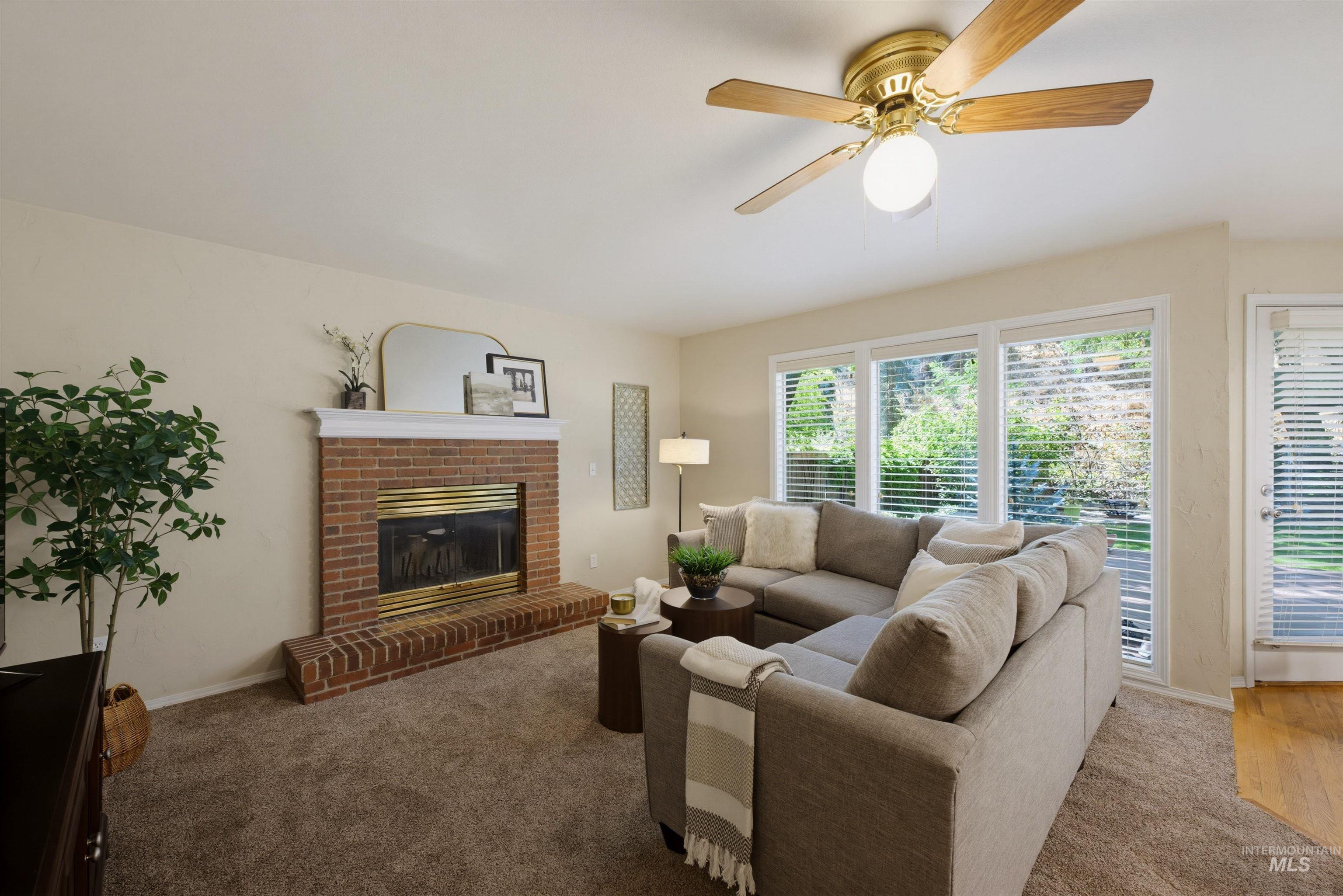 2455 E Gloucester Street Property Photo 13