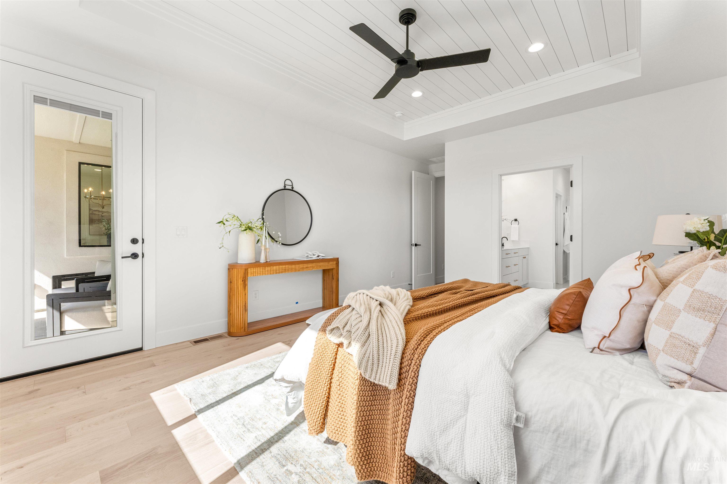 21812 Akira Property Photo 20