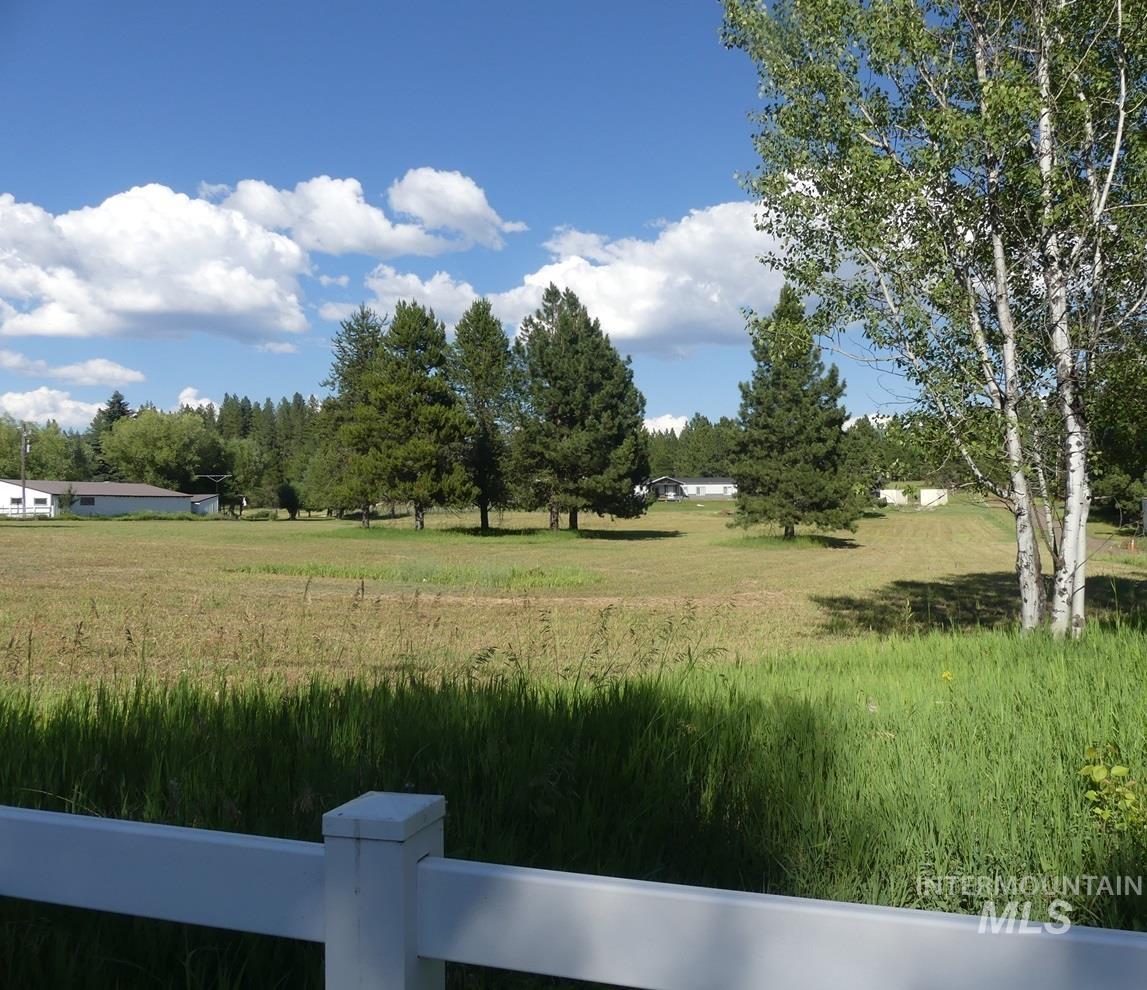 495 S Samson Trail Property Photo 1