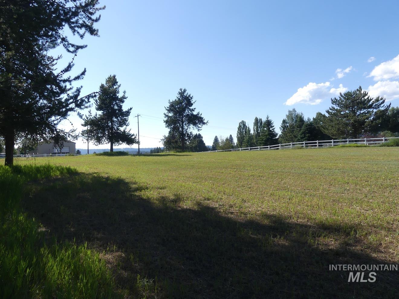 495 S Samson Trail Property Photo 9