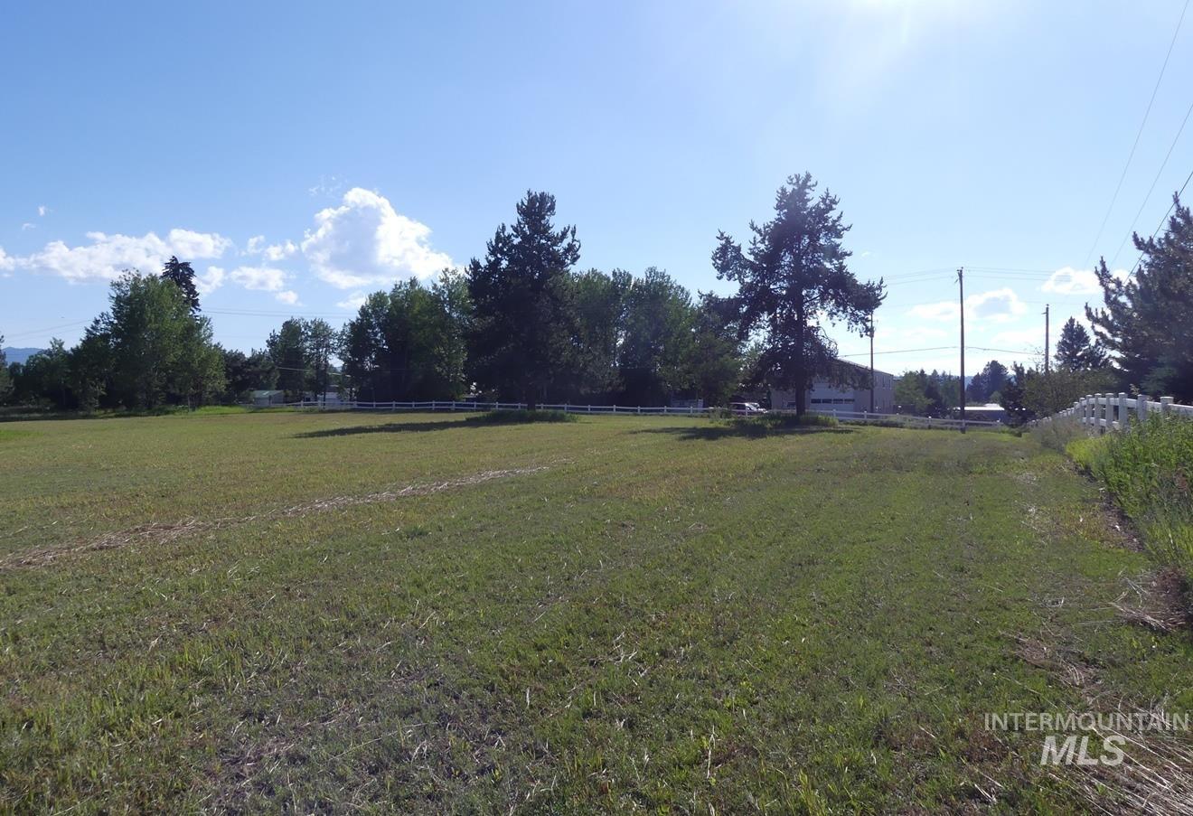 495 S Samson Trail Property Photo 13