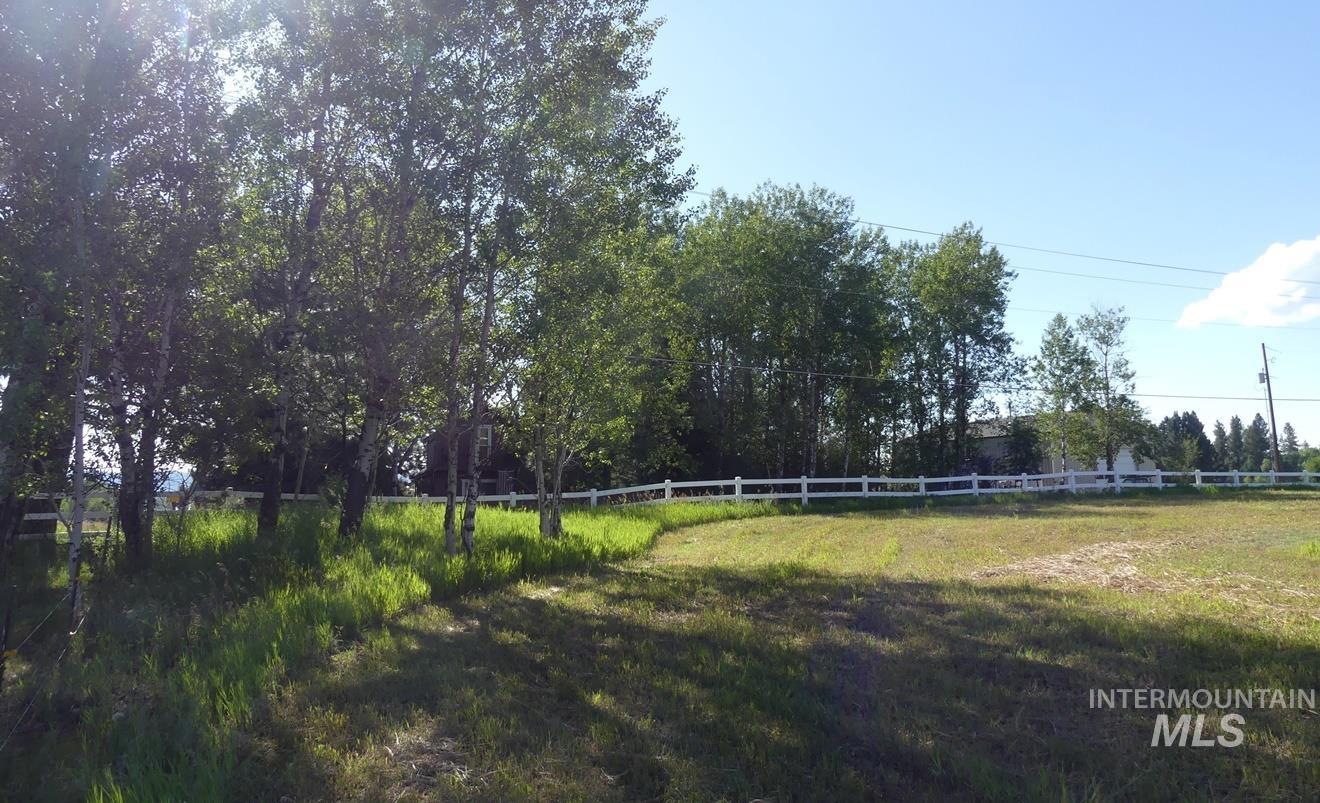 495 S Samson Trail Property Photo 17