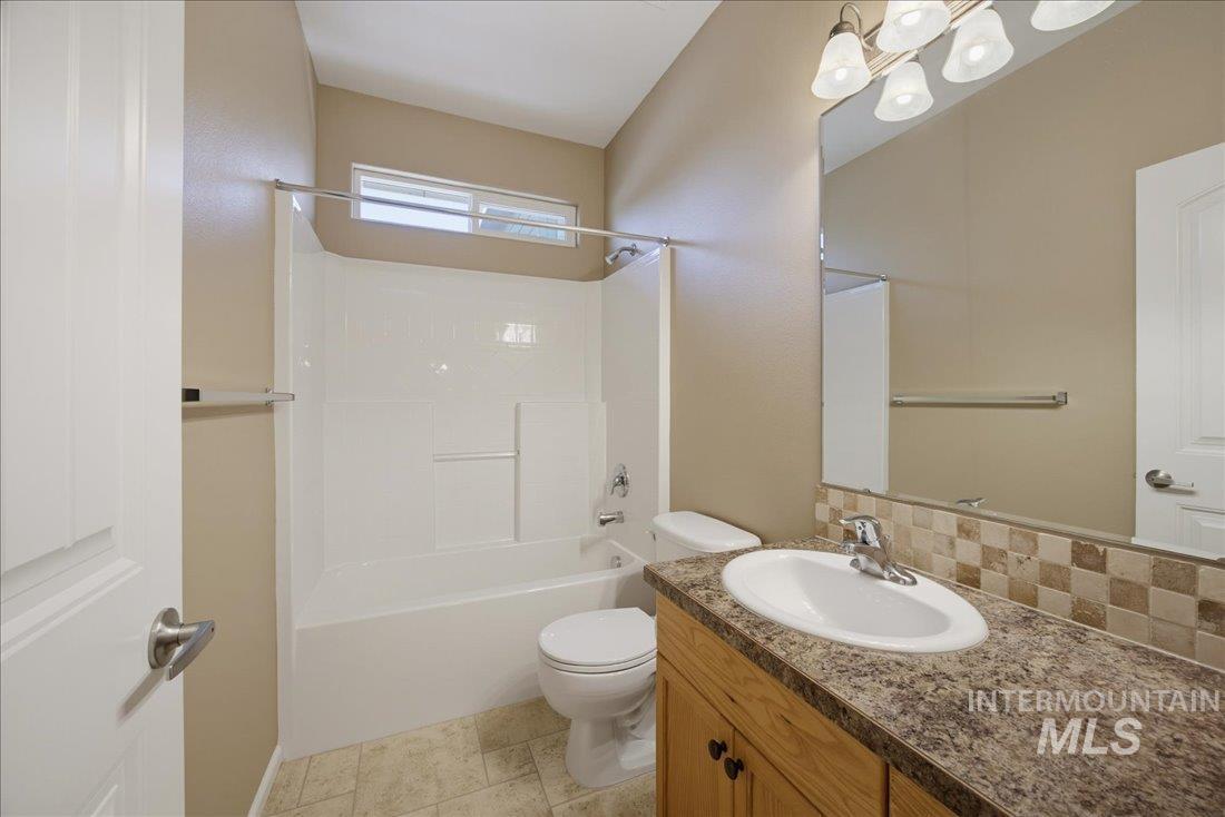 3054 W Sheryl Dr Property Photo 7