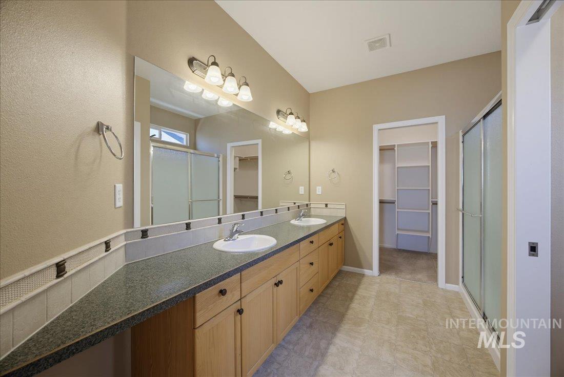 3054 W Sheryl Dr Property Photo 23