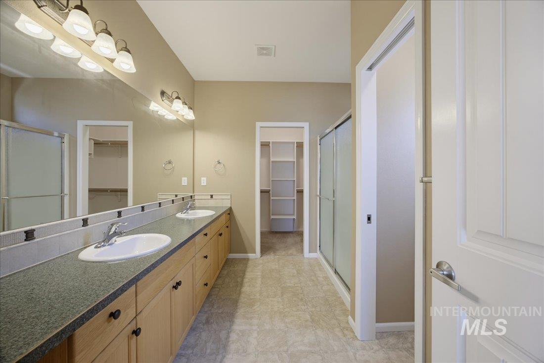 3054 W Sheryl Dr Property Photo 24