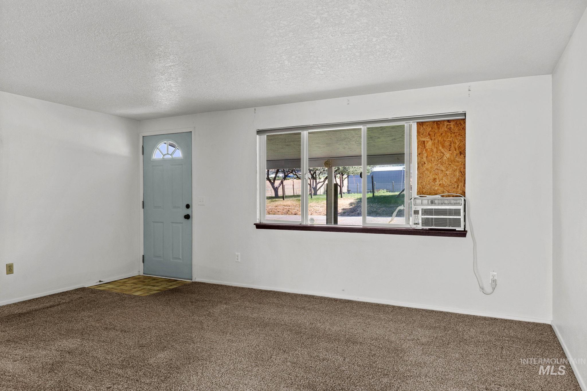 500 Berkley St. Property Photo 6