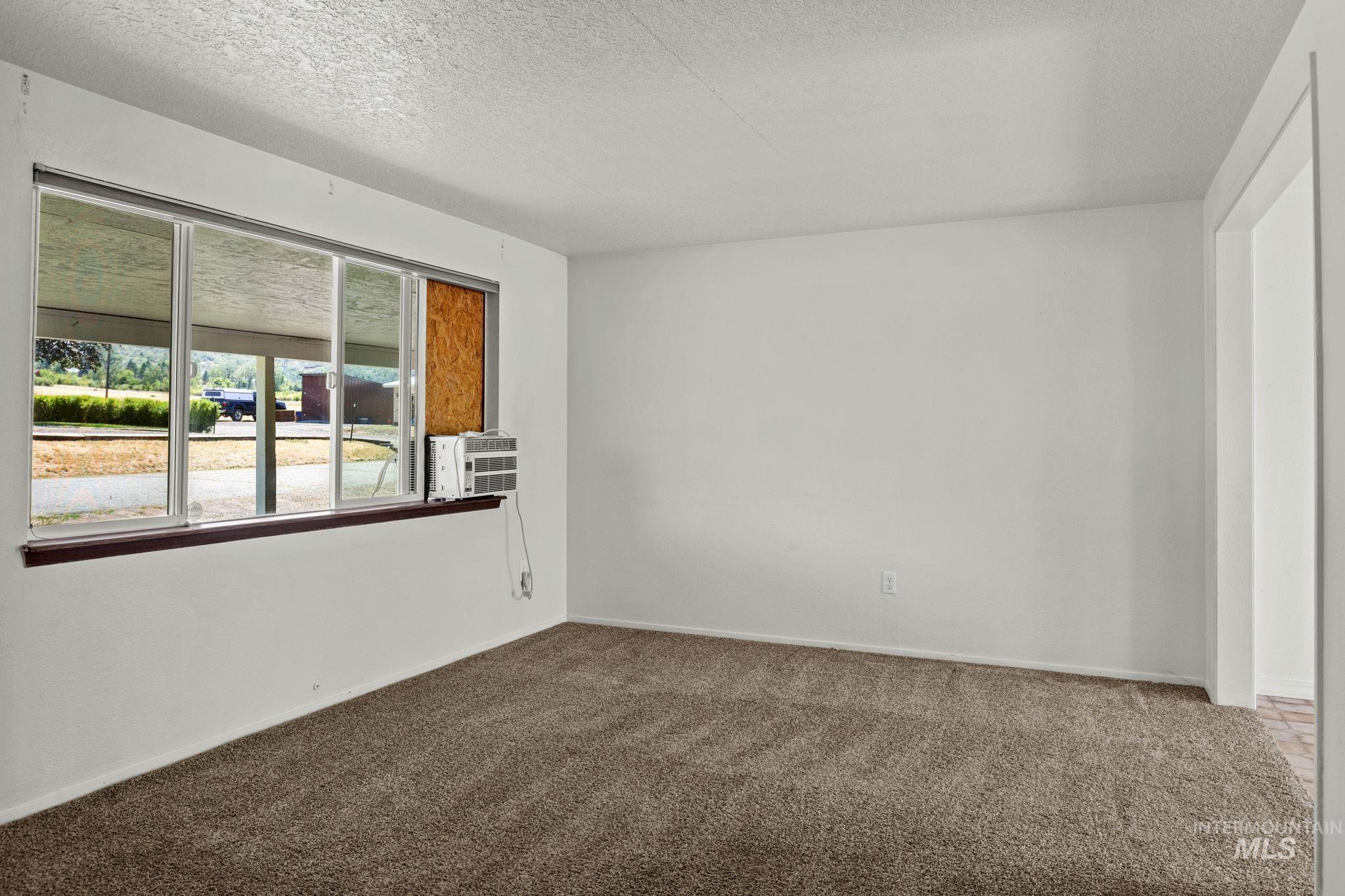 500 Berkley St. Property Photo 7