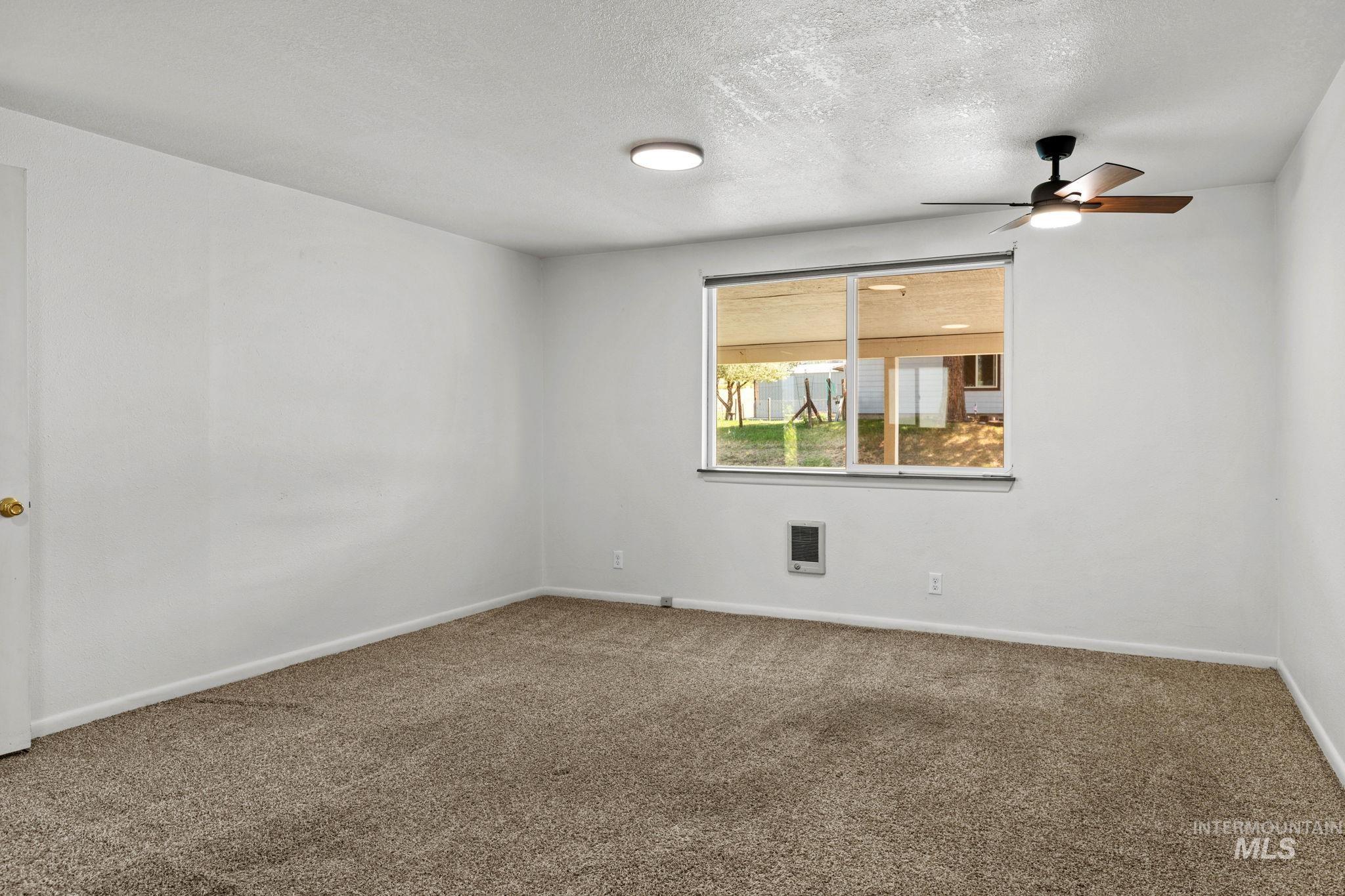 500 Berkley St. Property Photo 18