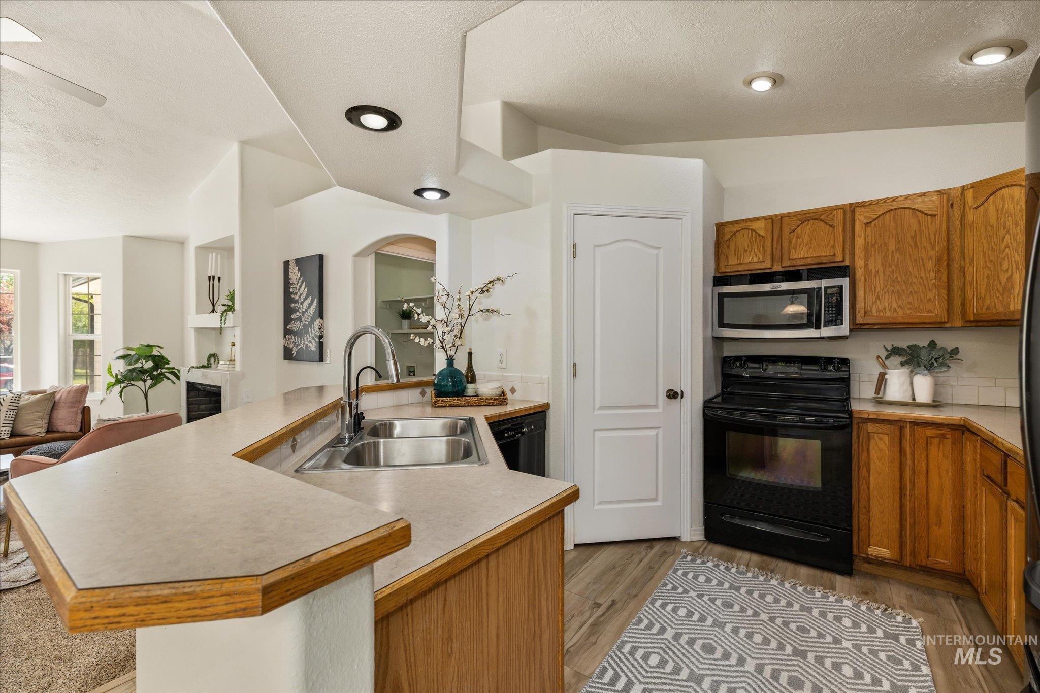 581 N Shady Grove Way Property Photo 19