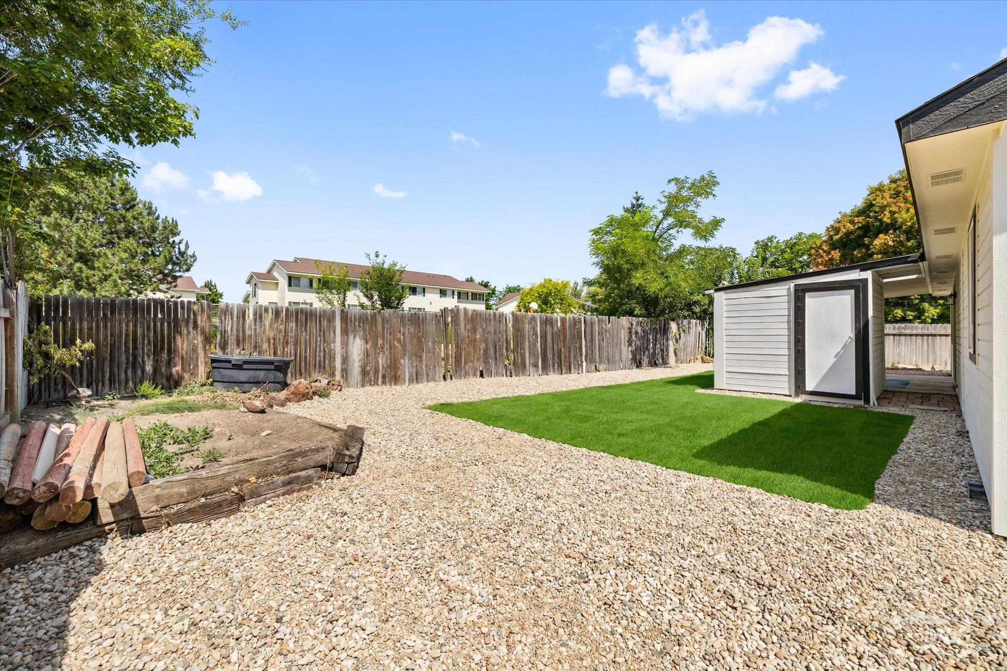581 N Shady Grove Way Property Photo 43