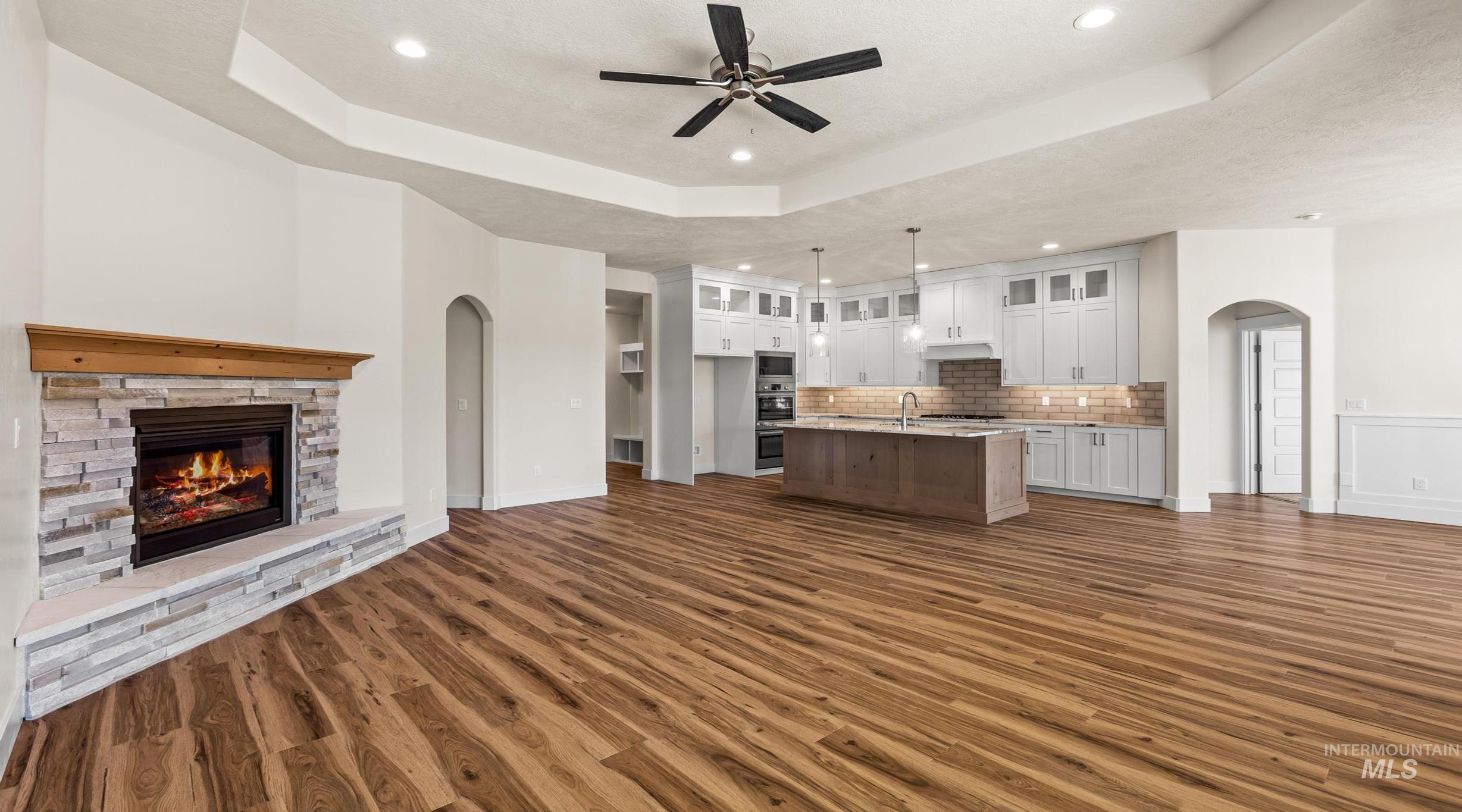 1417 W Eiger Drive Property Photo 3