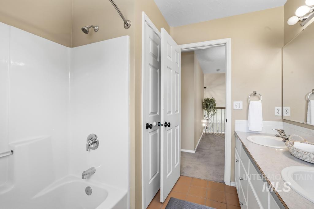 5732 N Plumcreek Property Photo 38