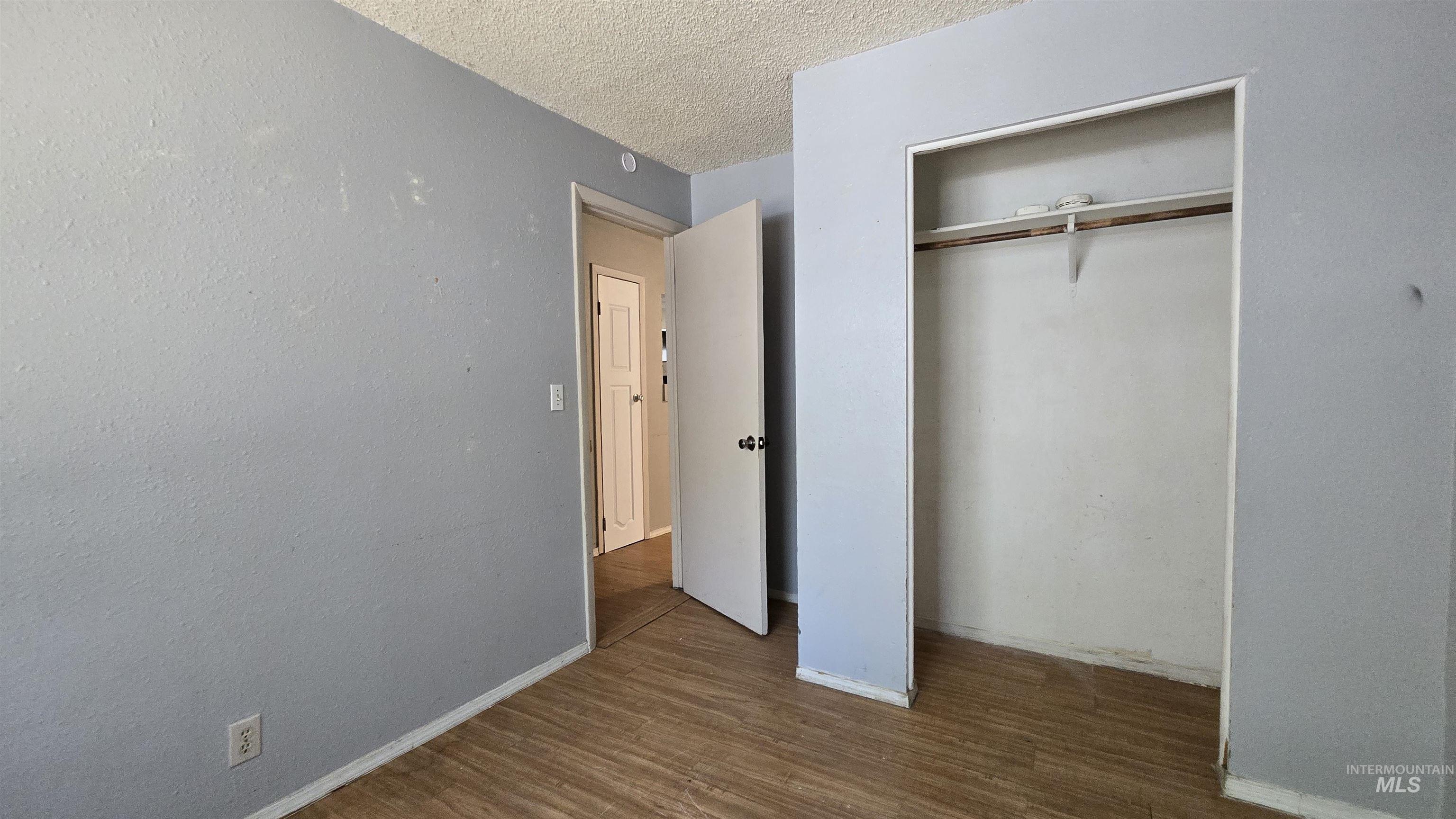 318/320 5th Ave. South Property Photo 12