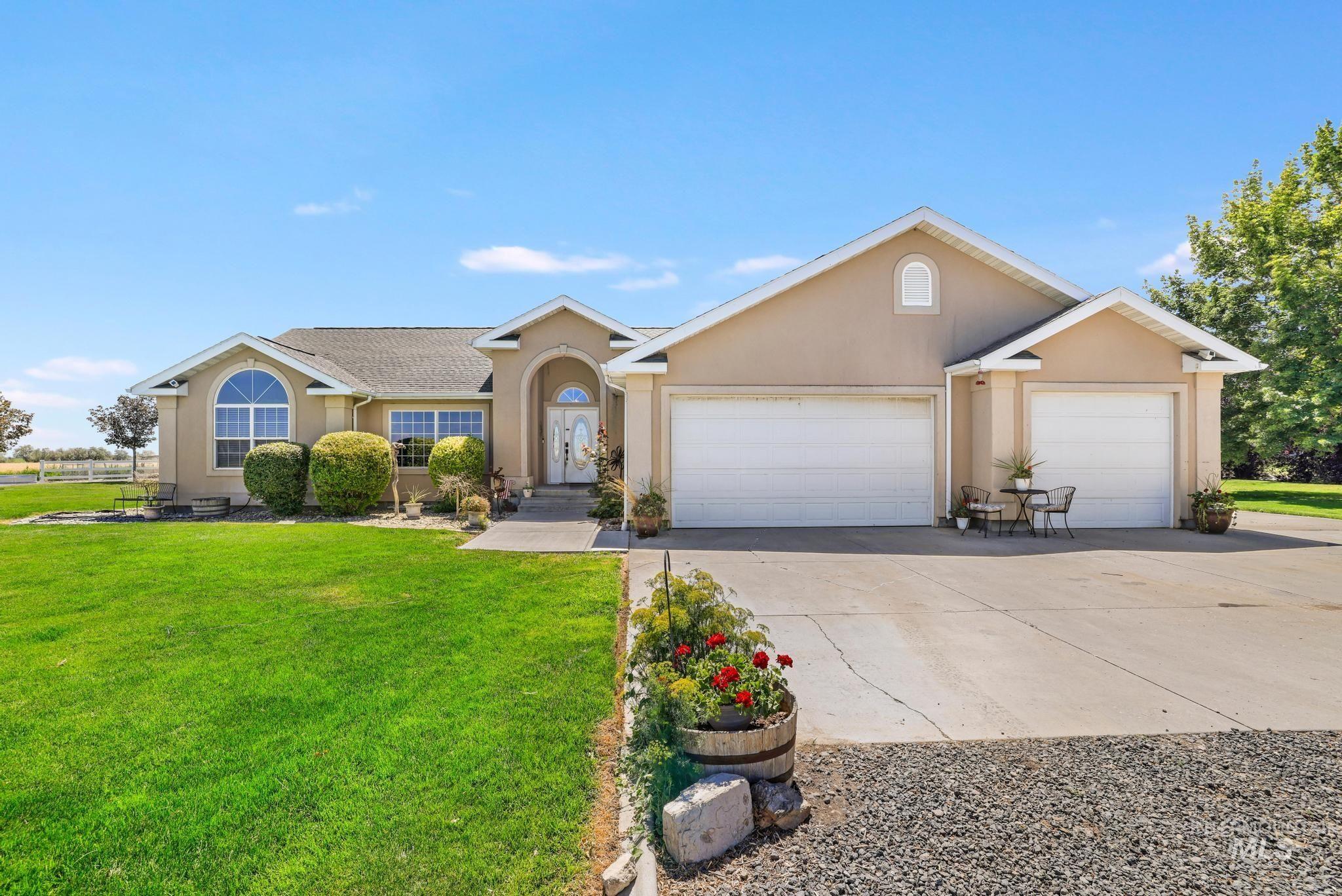 3962 N 2405 E Property Photo 2