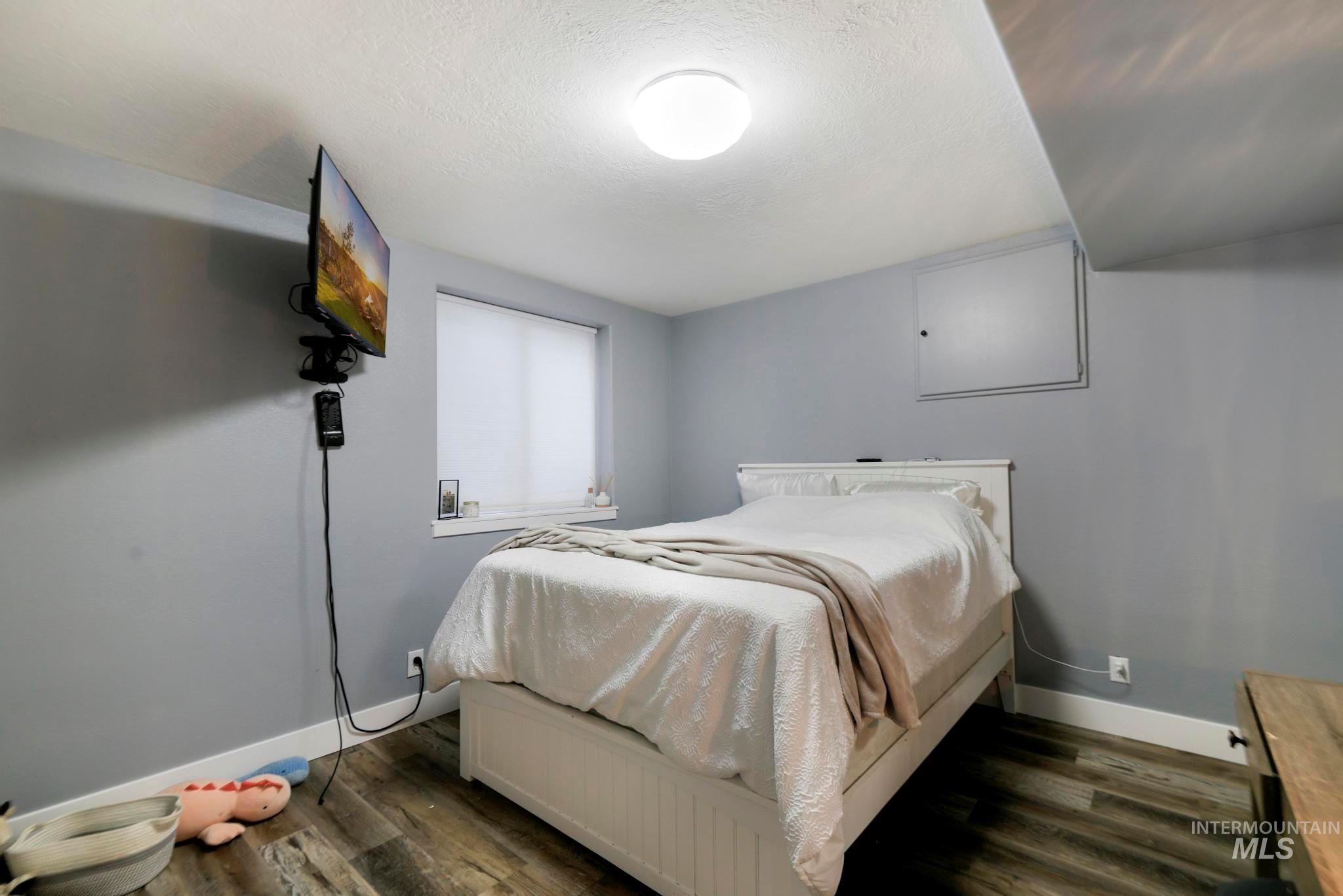 3962 N 2405 E Property Photo 36