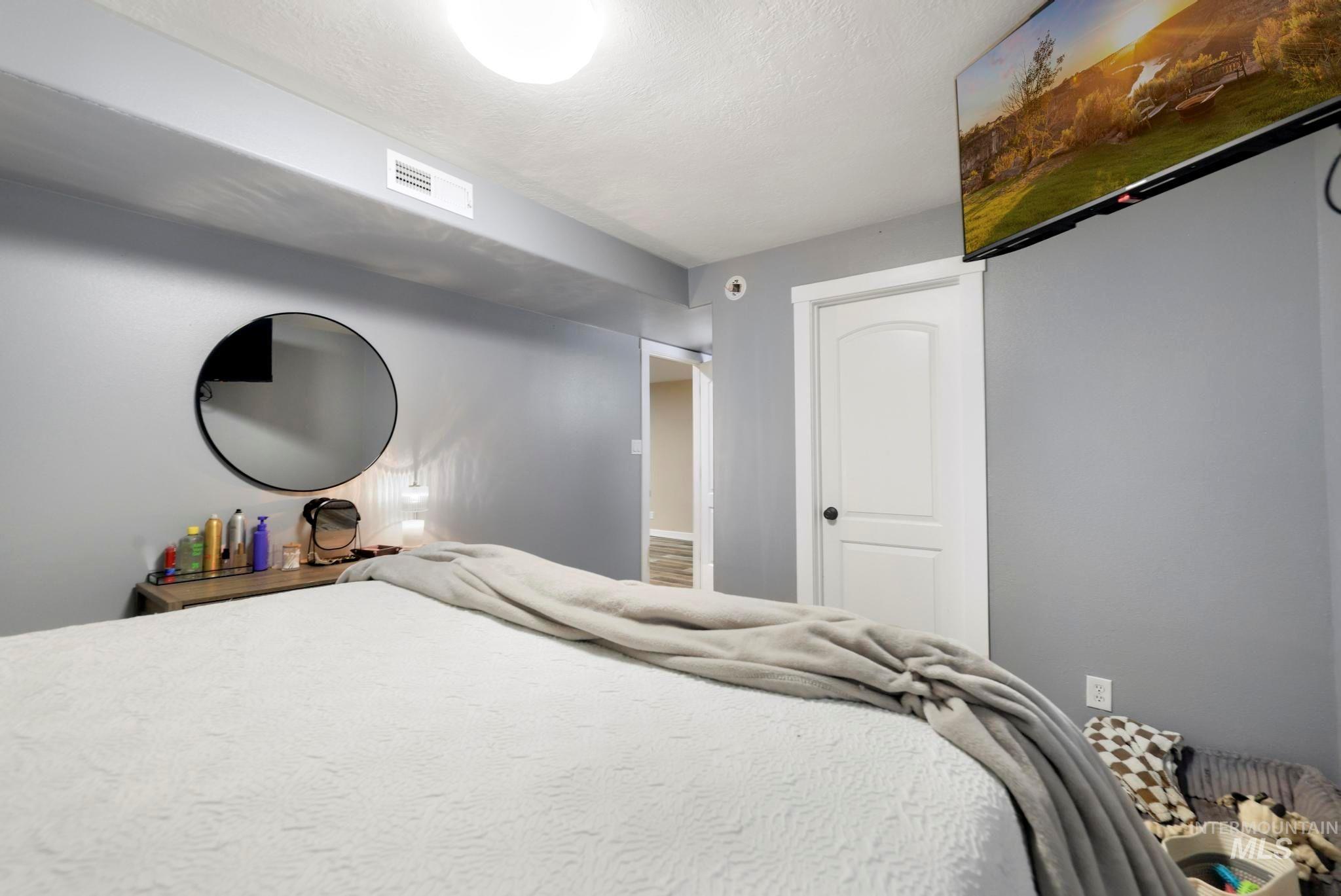 3962 N 2405 E Property Photo 37
