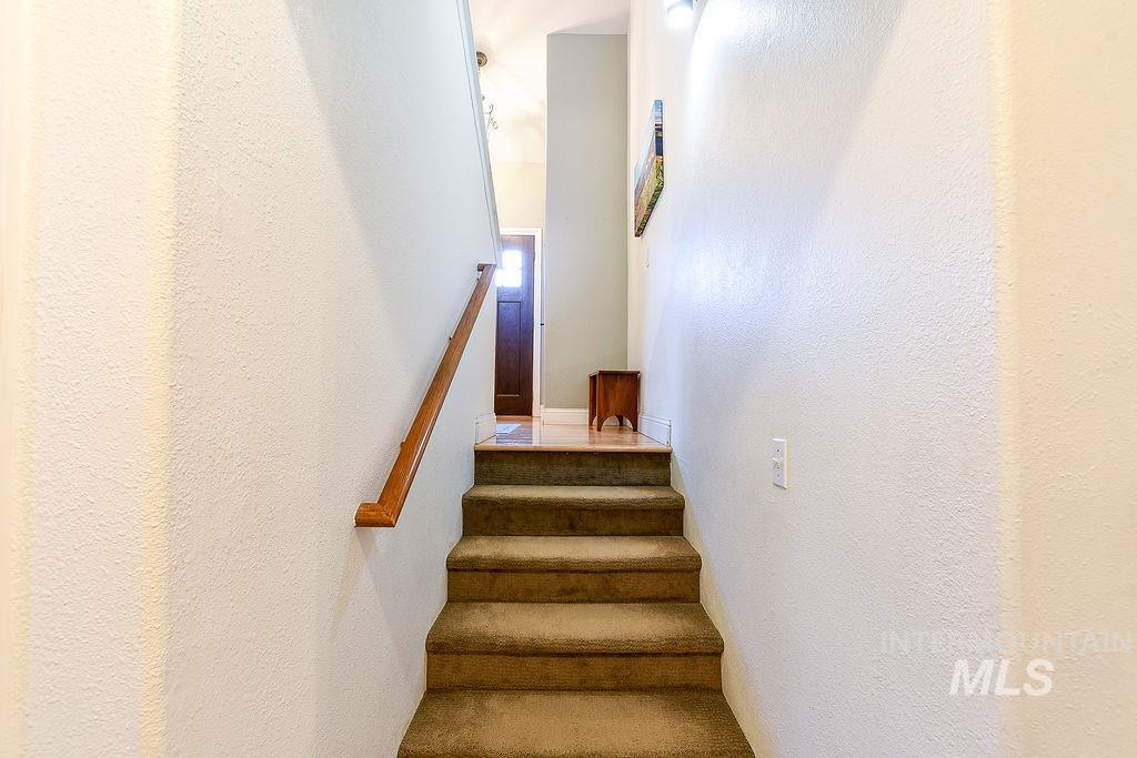 426 Quail Run Dr. Property Photo 29
