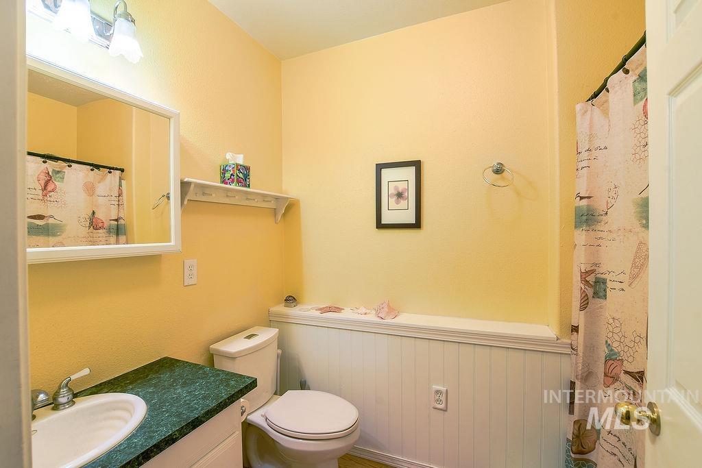 426 Quail Run Dr. Property Photo 34