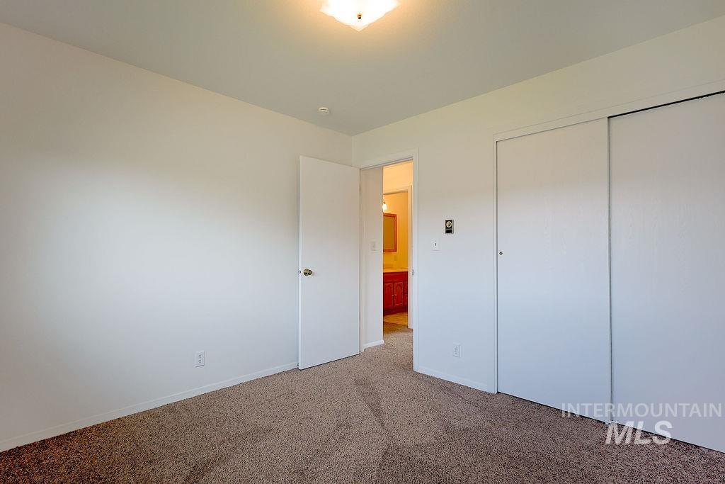 743 20th Ave. E Property Photo 18