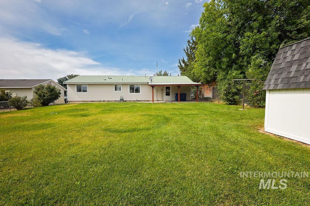 743 20th Ave. E Property Photo 21