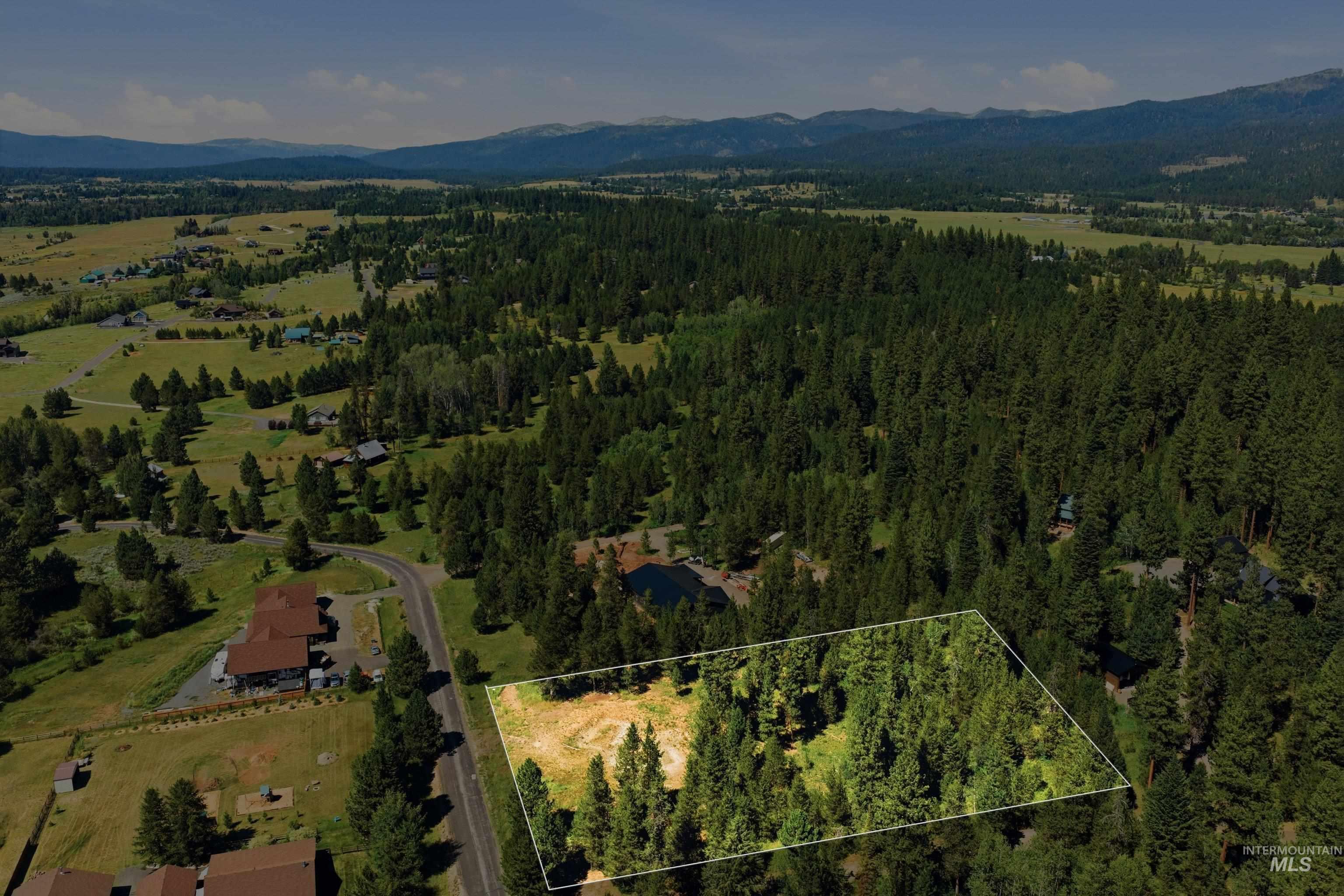 13772 Clear View Rd Property Photo 2