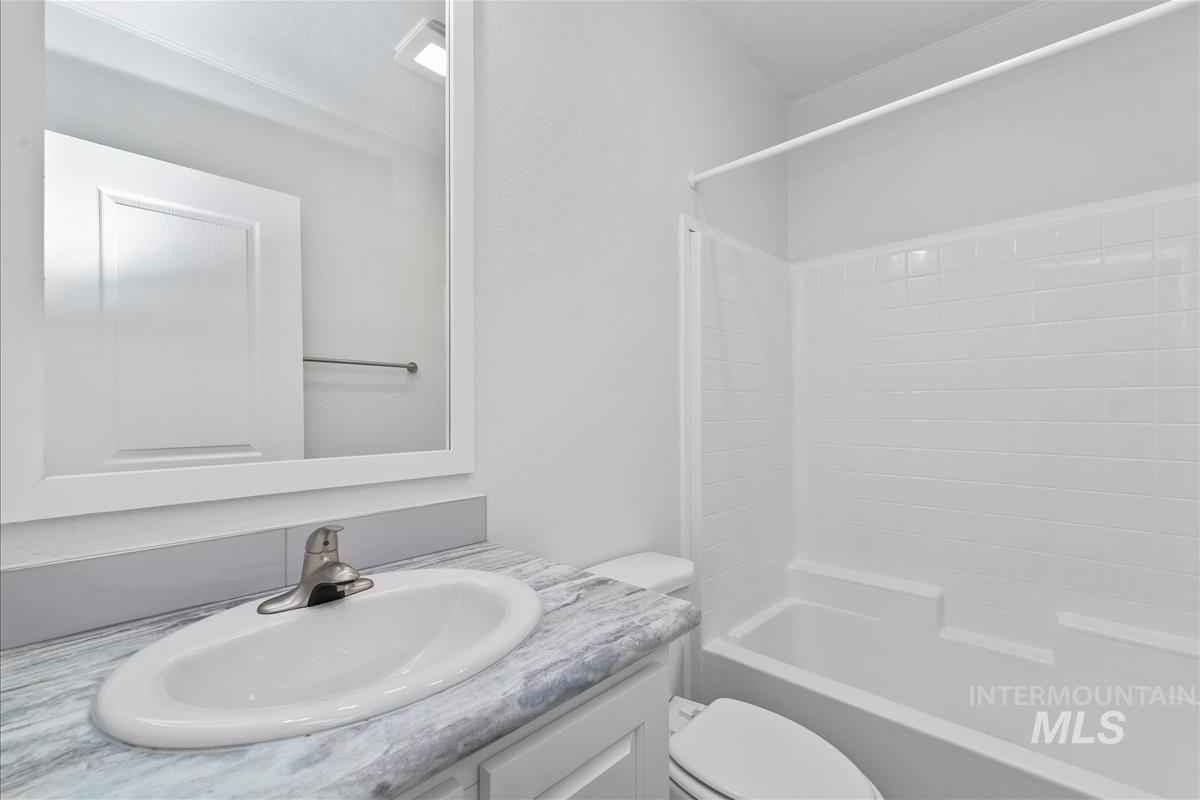 914 N Midland Blvd Property Photo 21