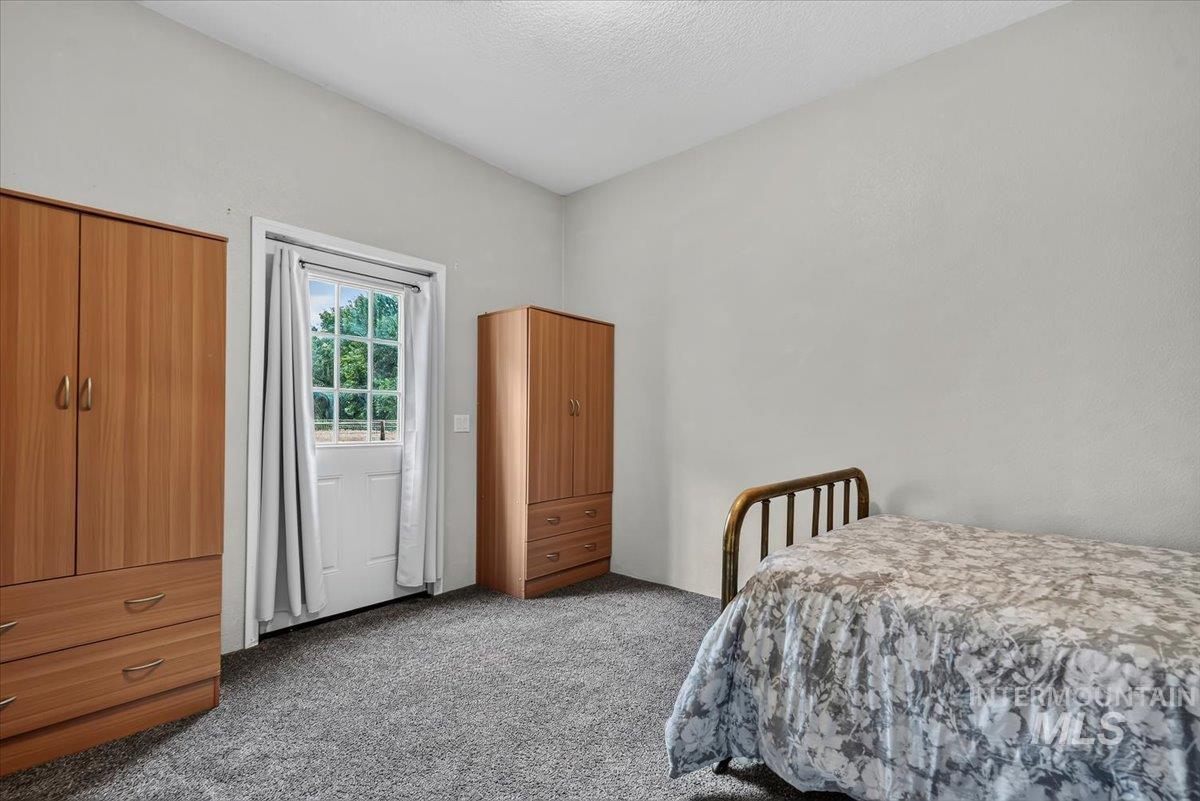 2123 Petersburg Ave Property Photo 25