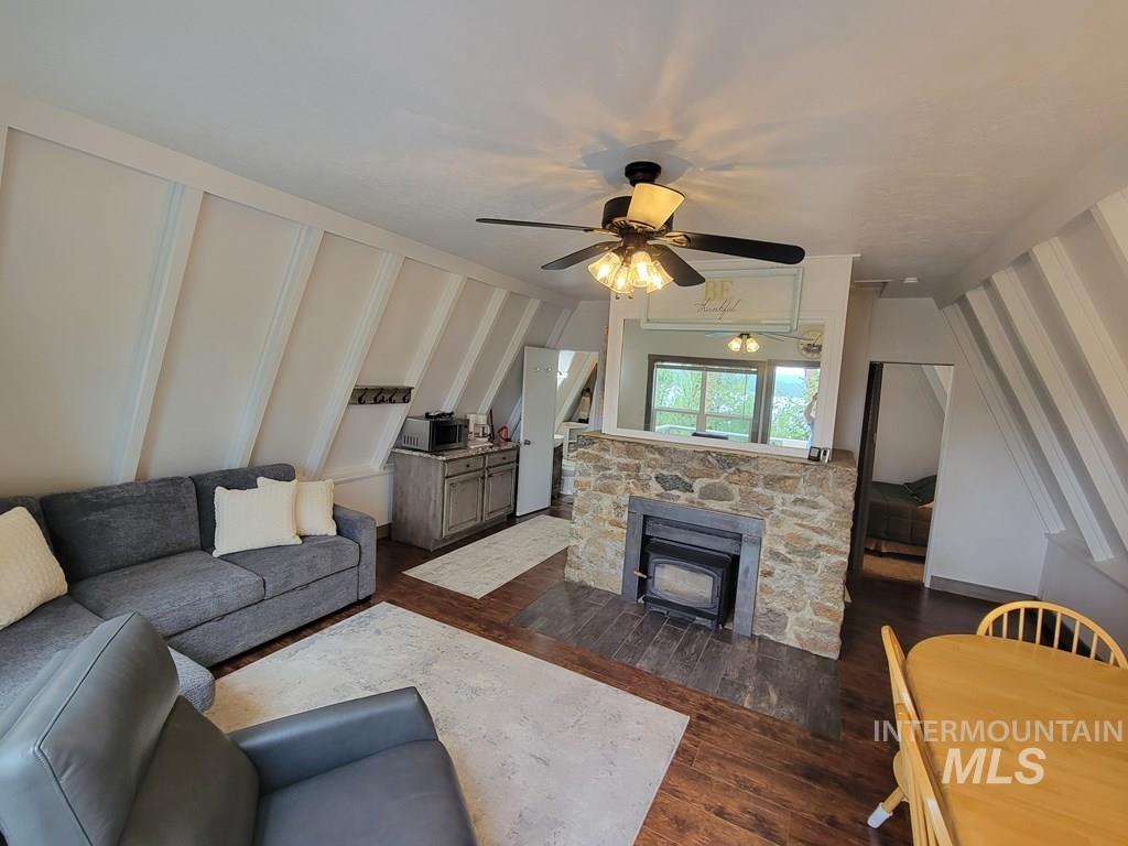 32 Duffy's Lane Property Photo 10