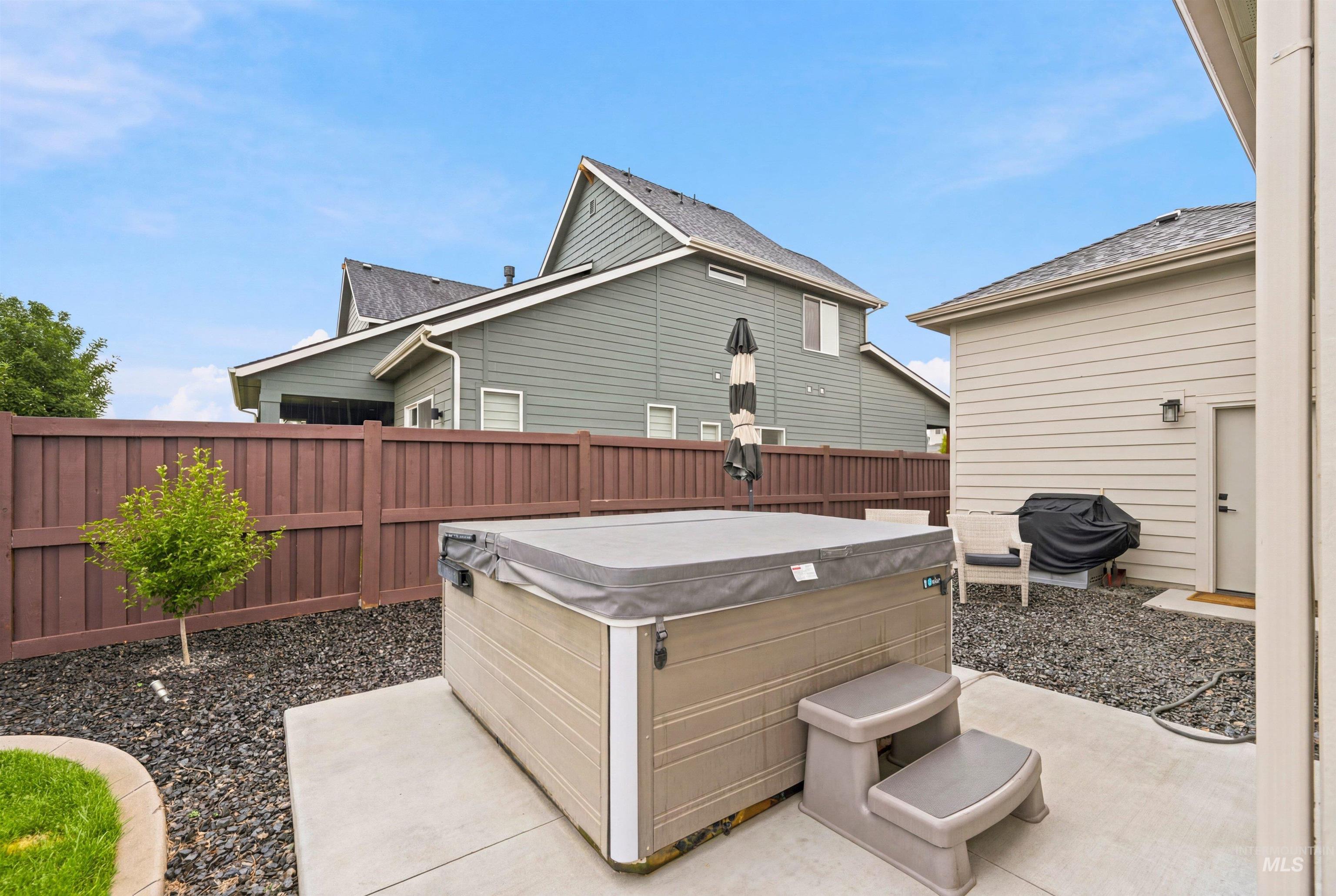 7030 N Maplestone Ave Property Photo 44