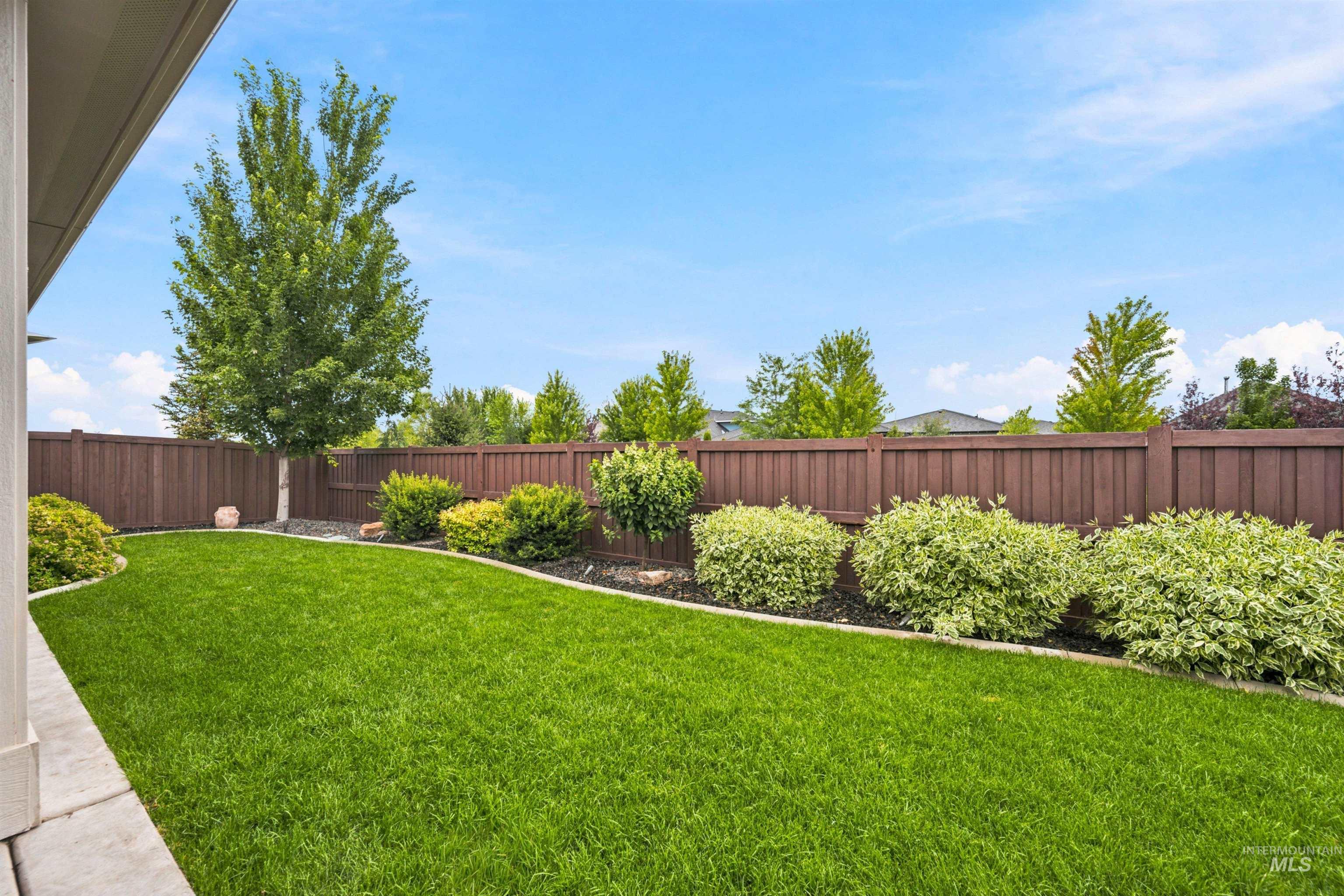 7030 N Maplestone Ave Property Photo 46