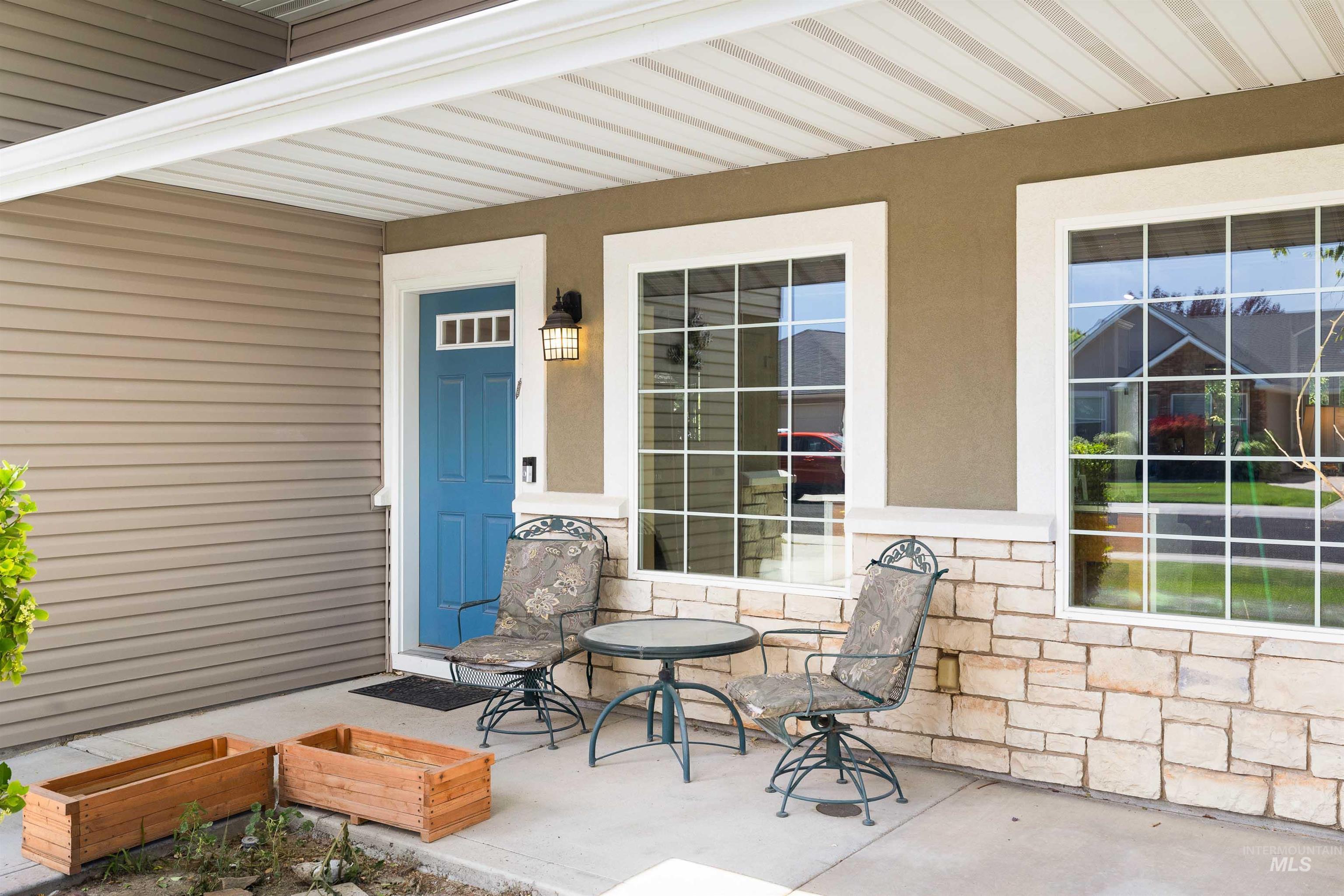 442 Pioneer Path Property Photo 5