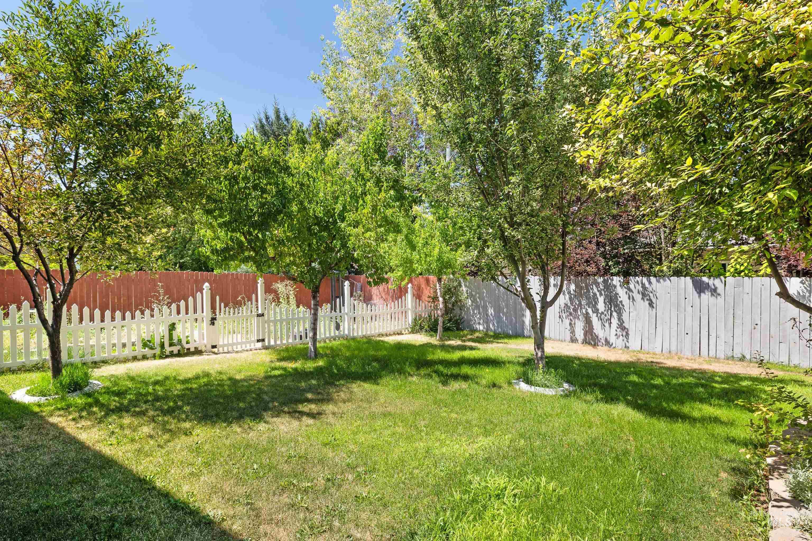 442 Pioneer Path Property Photo 30