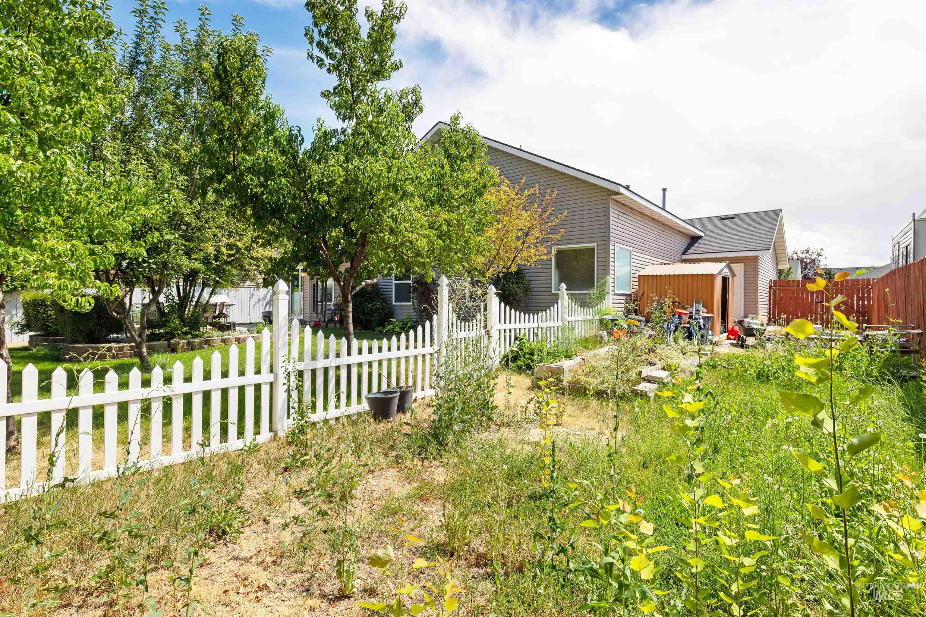 442 Pioneer Path Property Photo 32