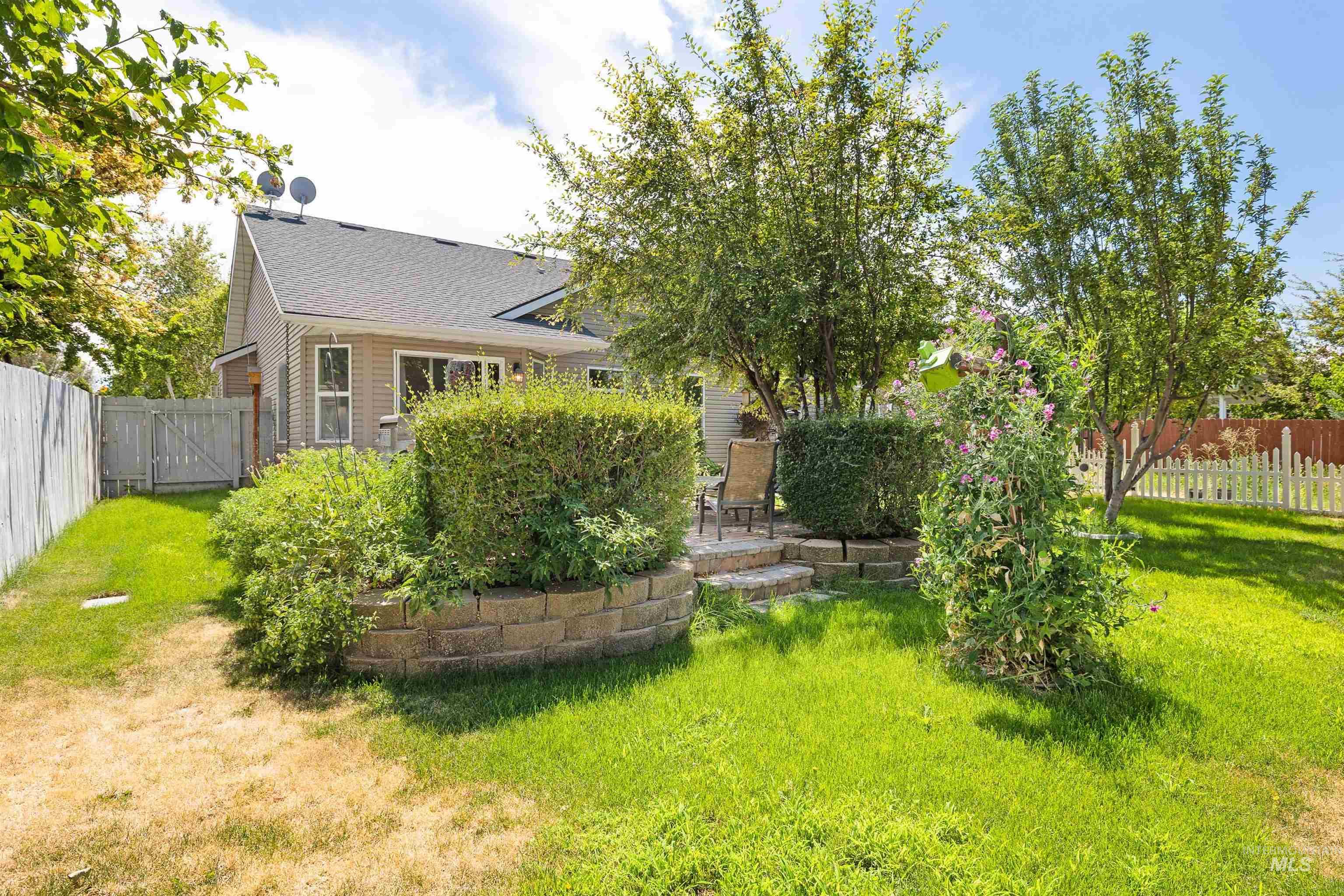 442 Pioneer Path Property Photo 33