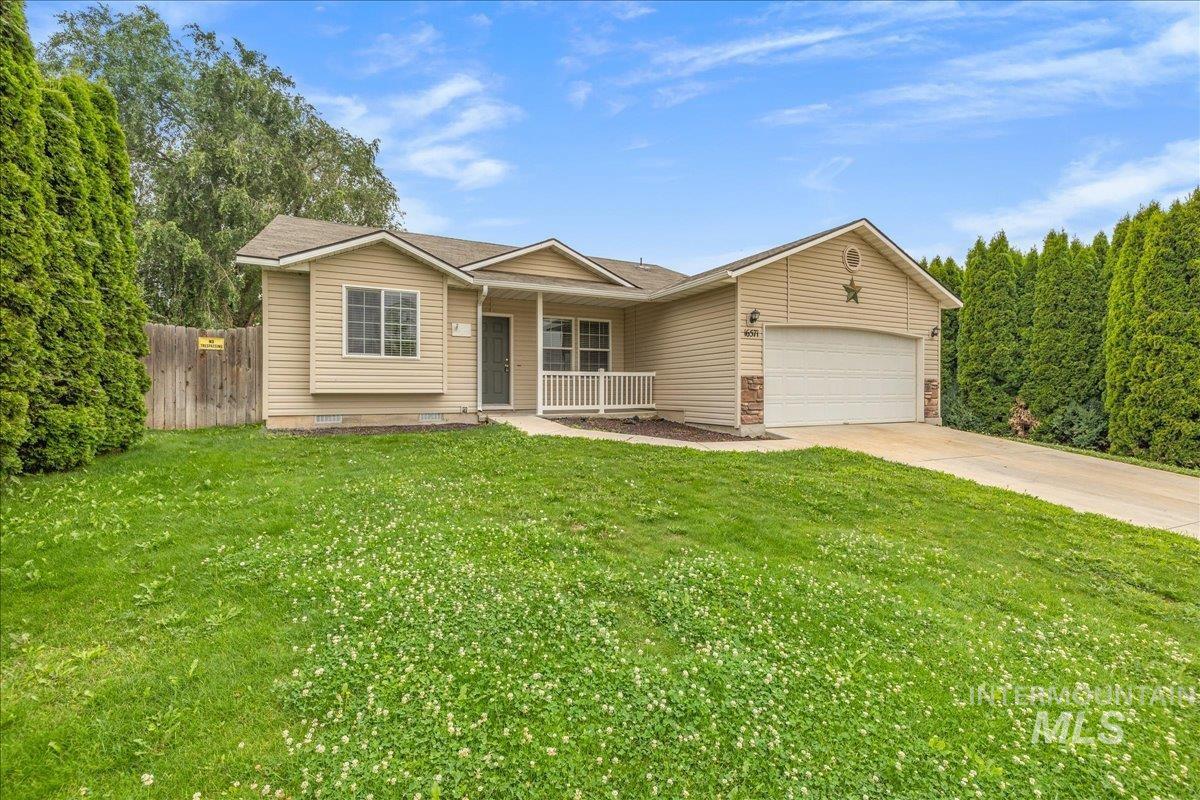 16571 Chino Ave Property Photo 1
