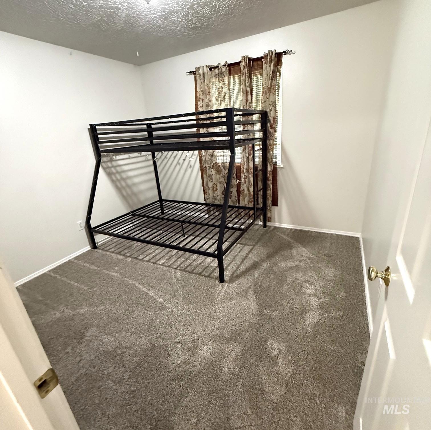 332 W Mule Ct Property Photo 9