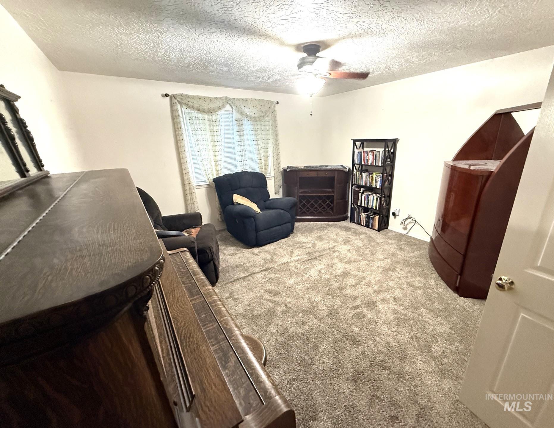 332 W Mule Ct Property Photo 12