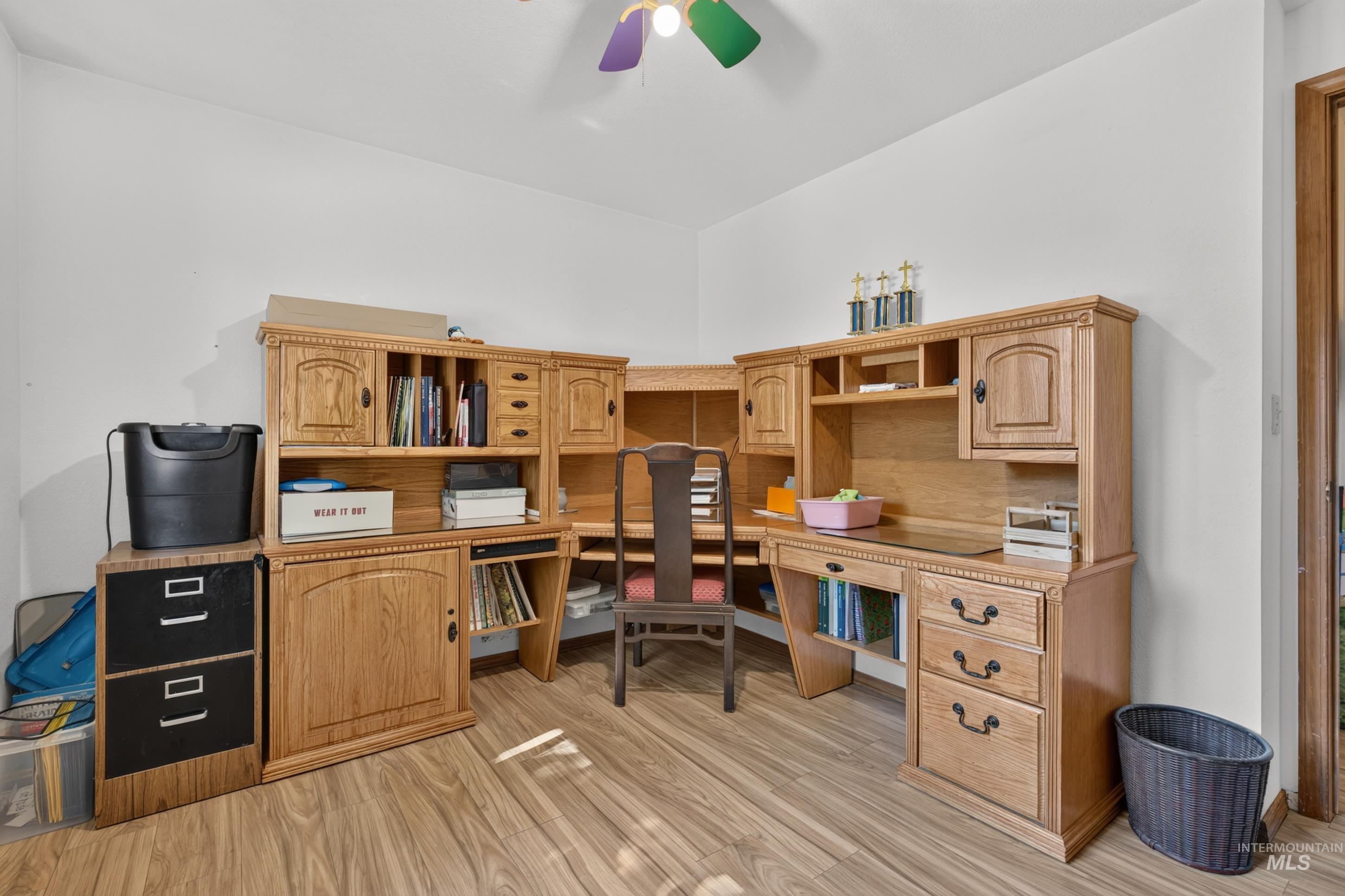 1120 Opal Ct Property Photo 18
