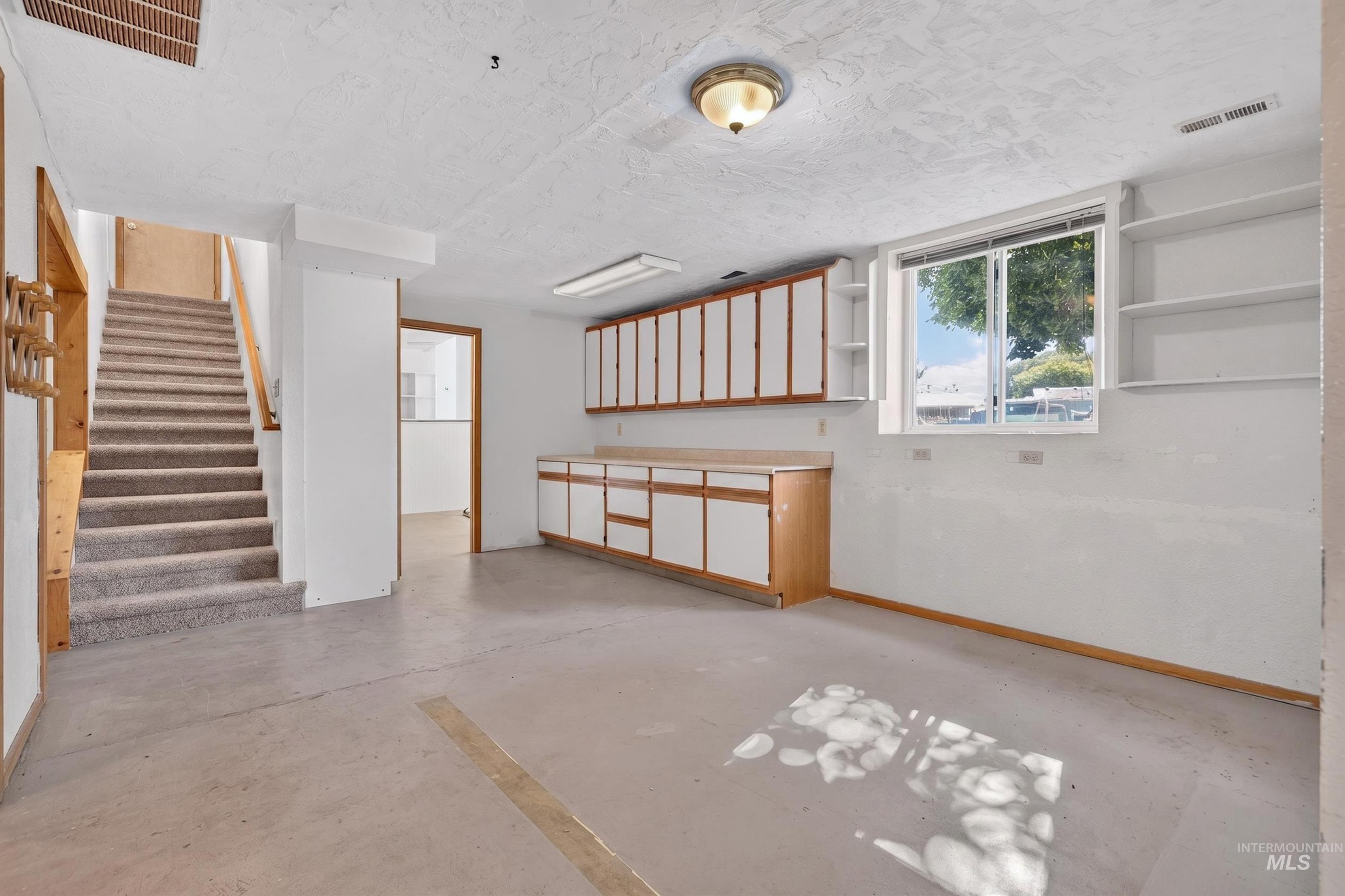 1120 Opal Ct Property Photo 20