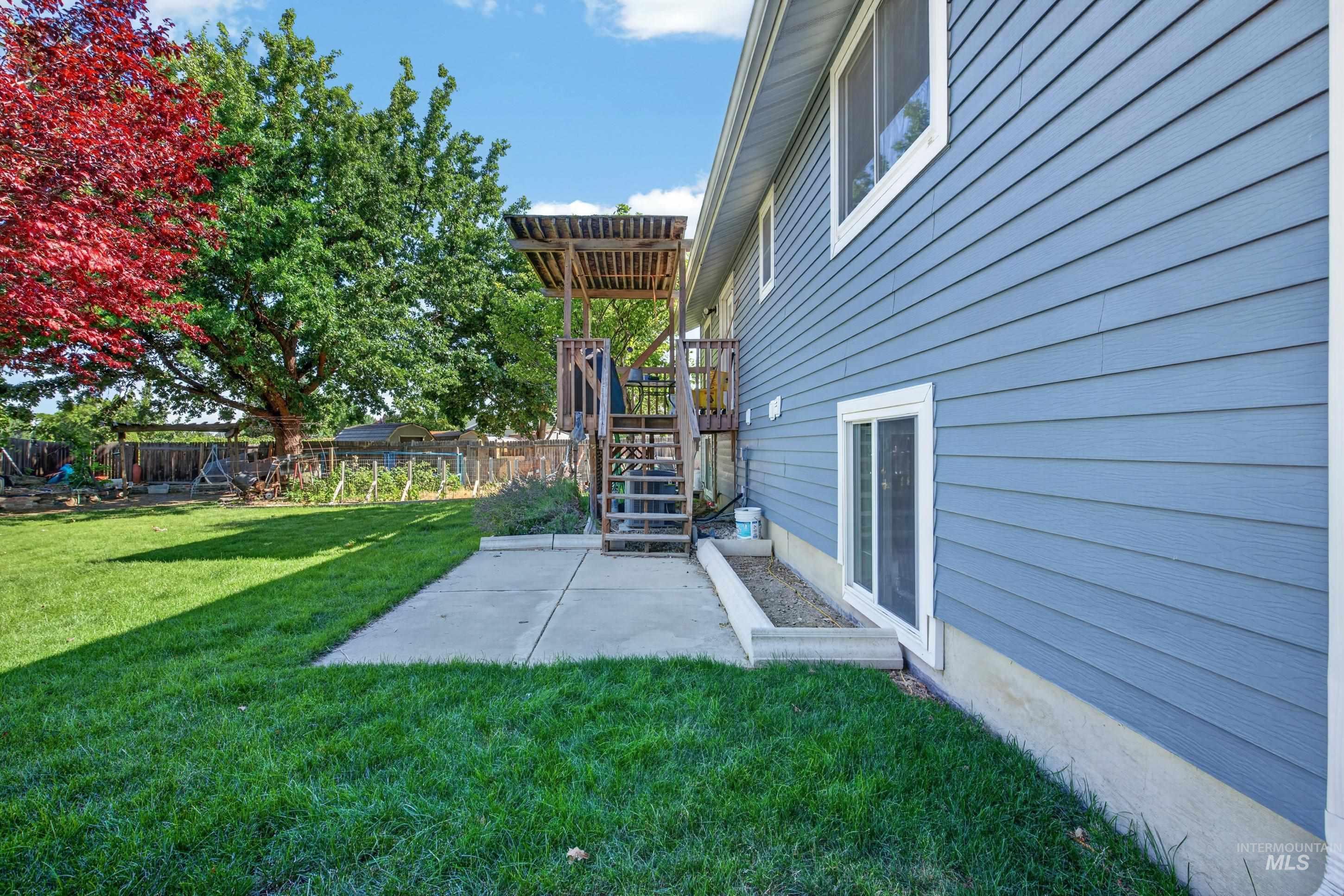 1120 Opal Ct Property Photo 29