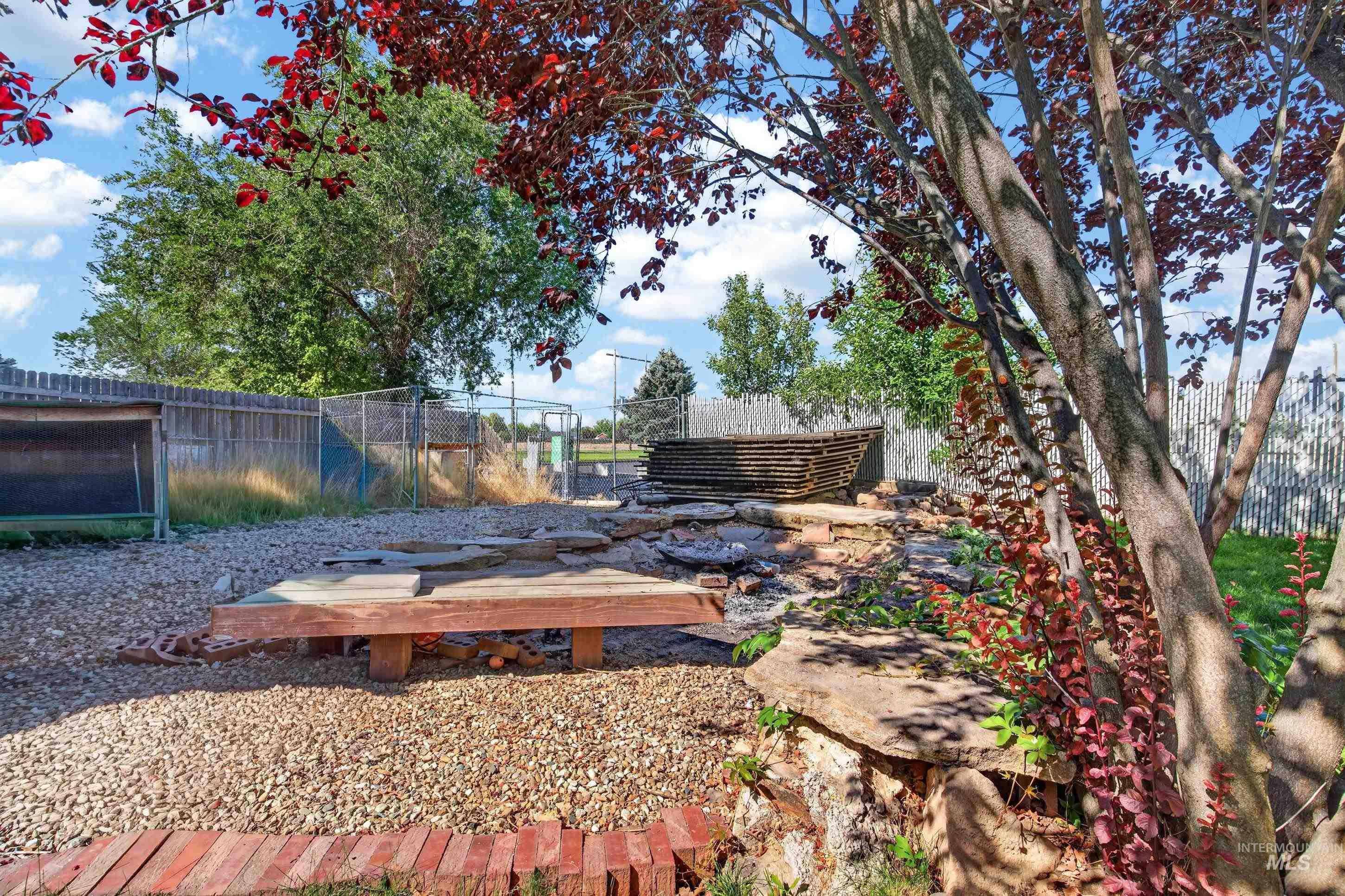 1120 Opal Ct Property Photo 32