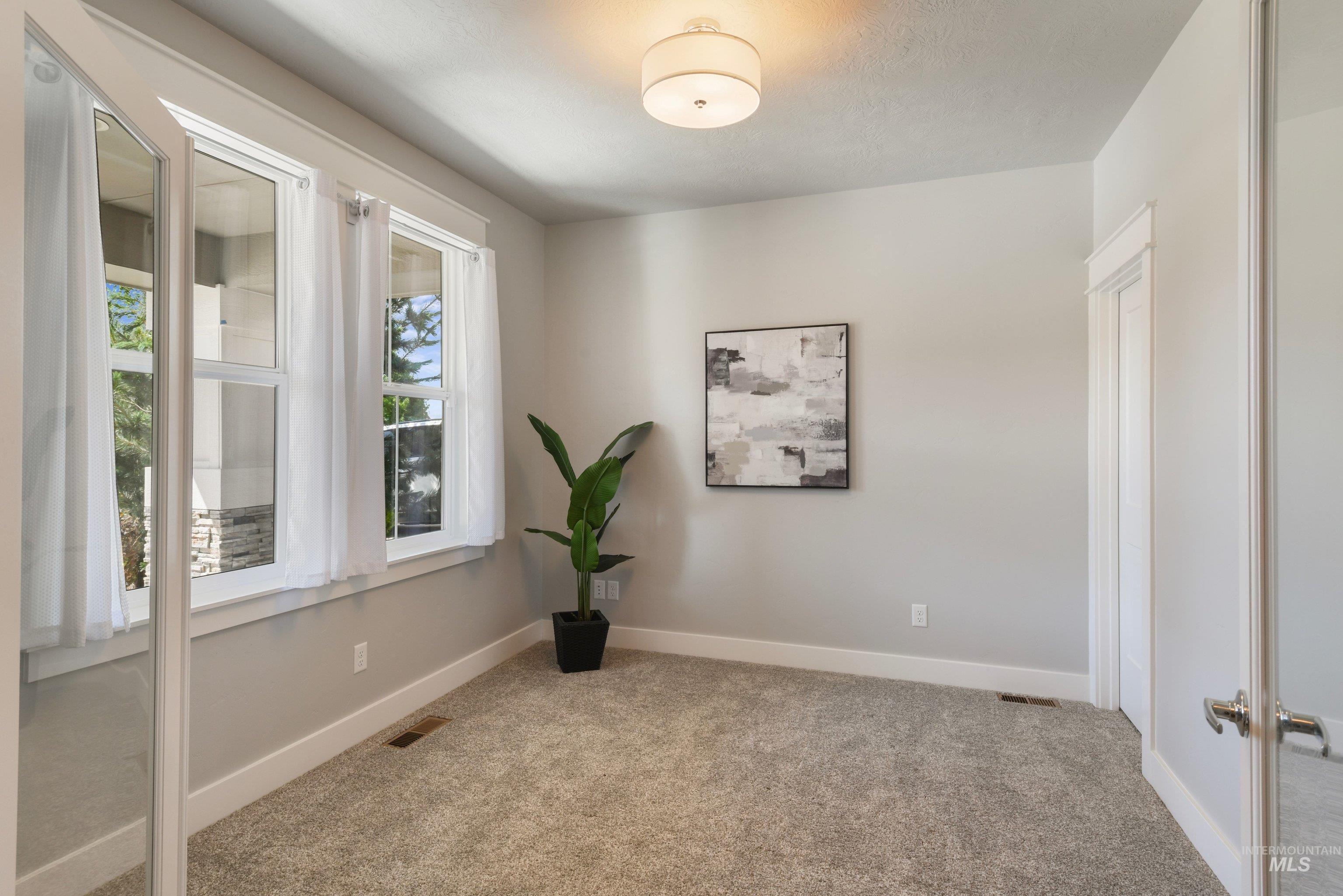 6724 N Elmstone Way Property Photo 15