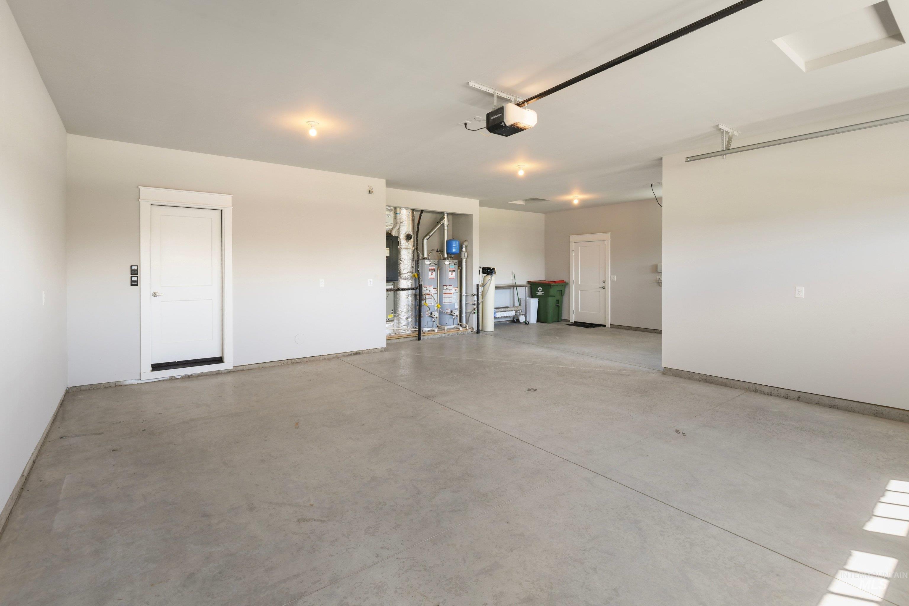6724 N Elmstone Way Property Photo 39